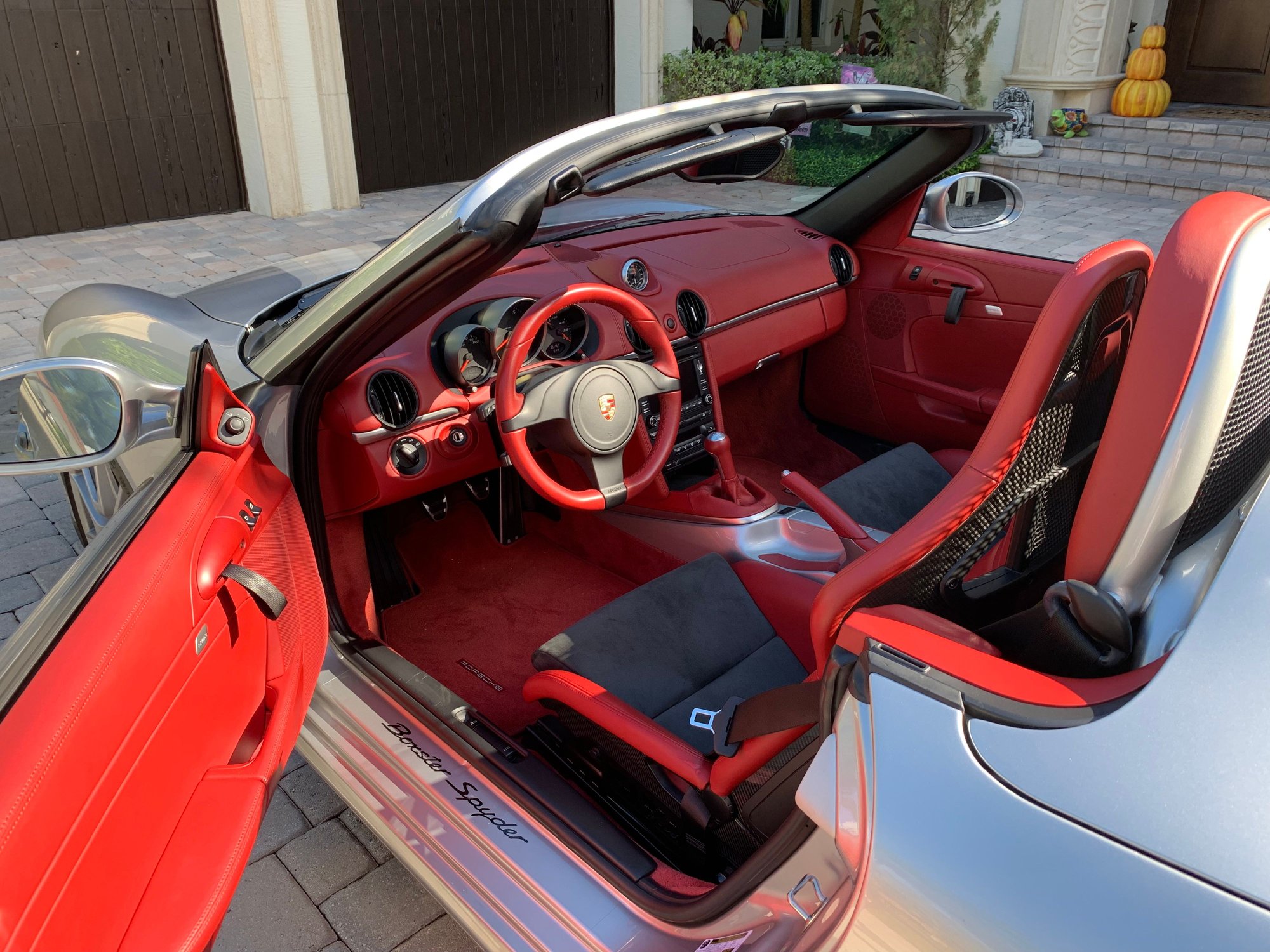 2011 Porsche Boxster - 2011 Porsche Boxster Spyder MT/LWB - Used - VIN WP0CB2A89BS745554 - 12,940 Miles - 6 cyl - 2WD - Manual - Convertible - Silver - Boca Raton, FL 33496, United States