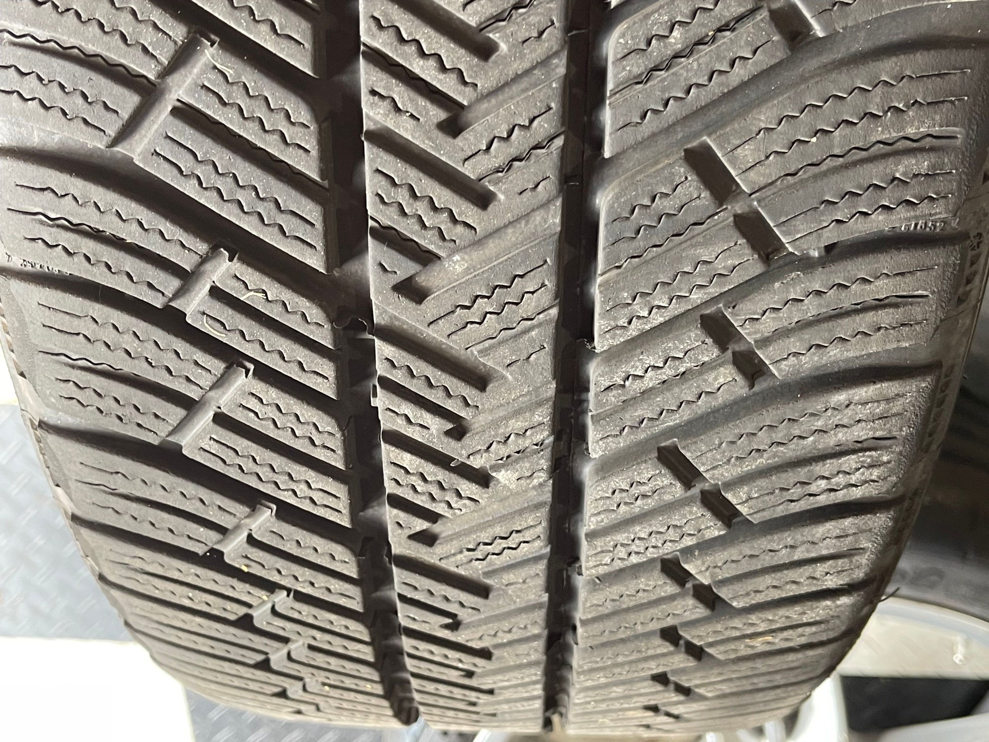 Wheels and Tires/Axles - Porsche 991 Carrera S III Wheels 20", Michelin PA4 Winter Tires, TPMS, OEM Black MINT - Used - 2012 to 2019 Porsche 911 - Greenwich, CT 06831, United States