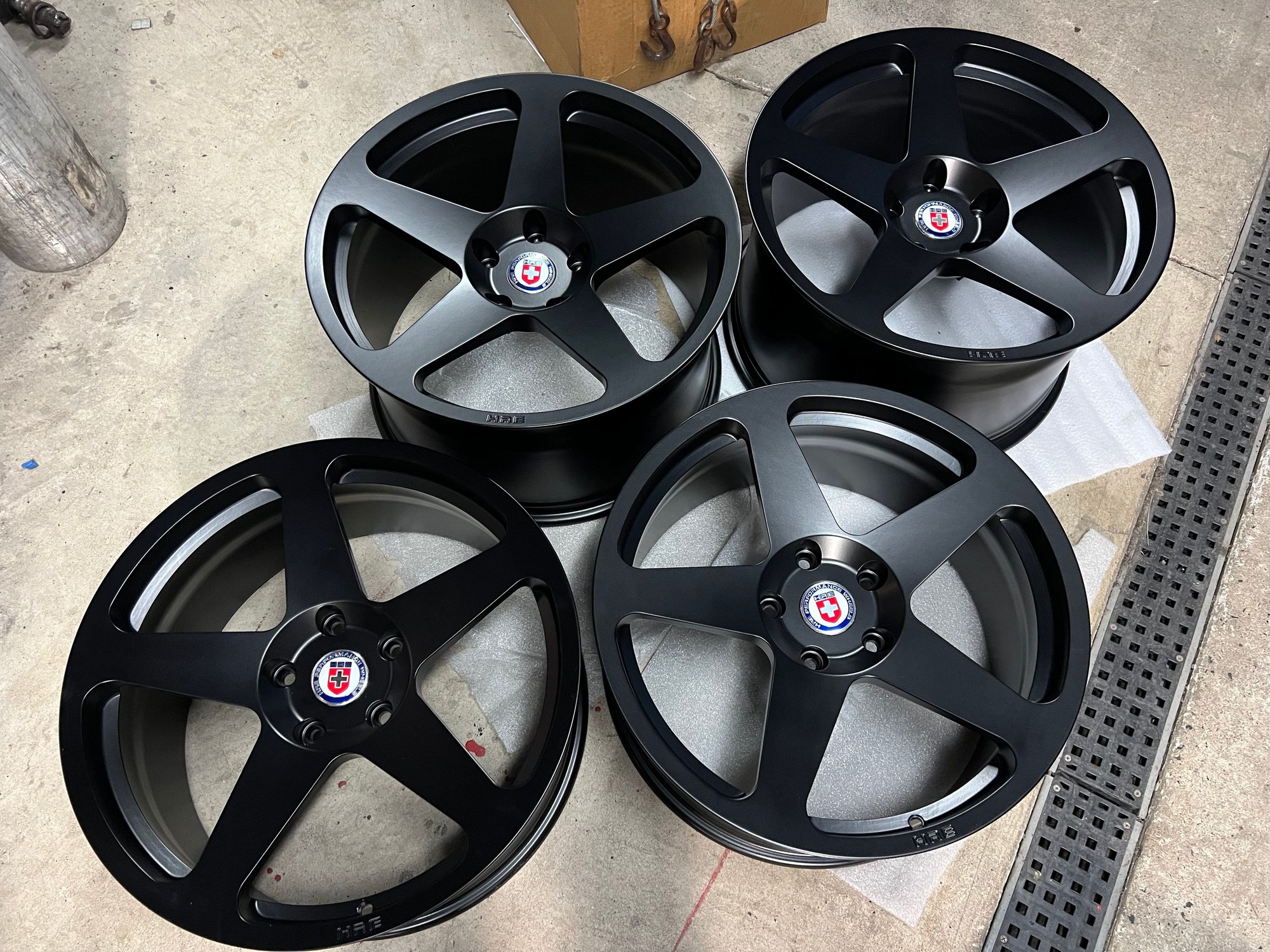 Wheels and Tires/Axles - FS : MINT / 20 inch / HRE 305M wheels / 997 / 991 / 992 / 5 lug / Widebody - Used - 0  All Models - Lansdale, PA 19446, United States