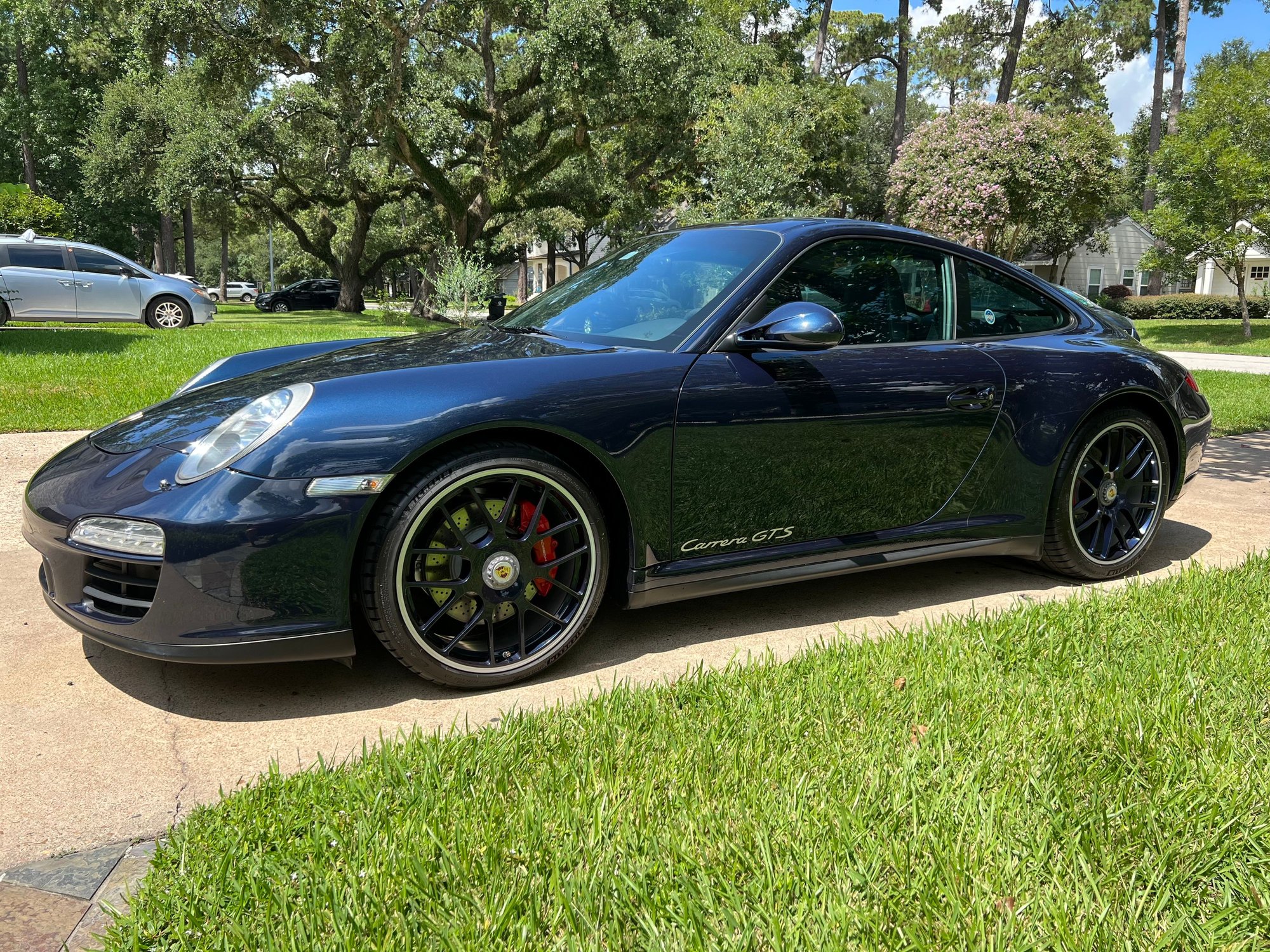 2011 Porsche 911 - 2011 Porsche 911 GTS Coupe 6MT in Dark Blue Metallic (Rare) - Used - VIN WP0AB2A97BS720989 - 42,000 Miles - 6 cyl - 2WD - Manual - Coupe - Blue - Houston, TX 77008, United States