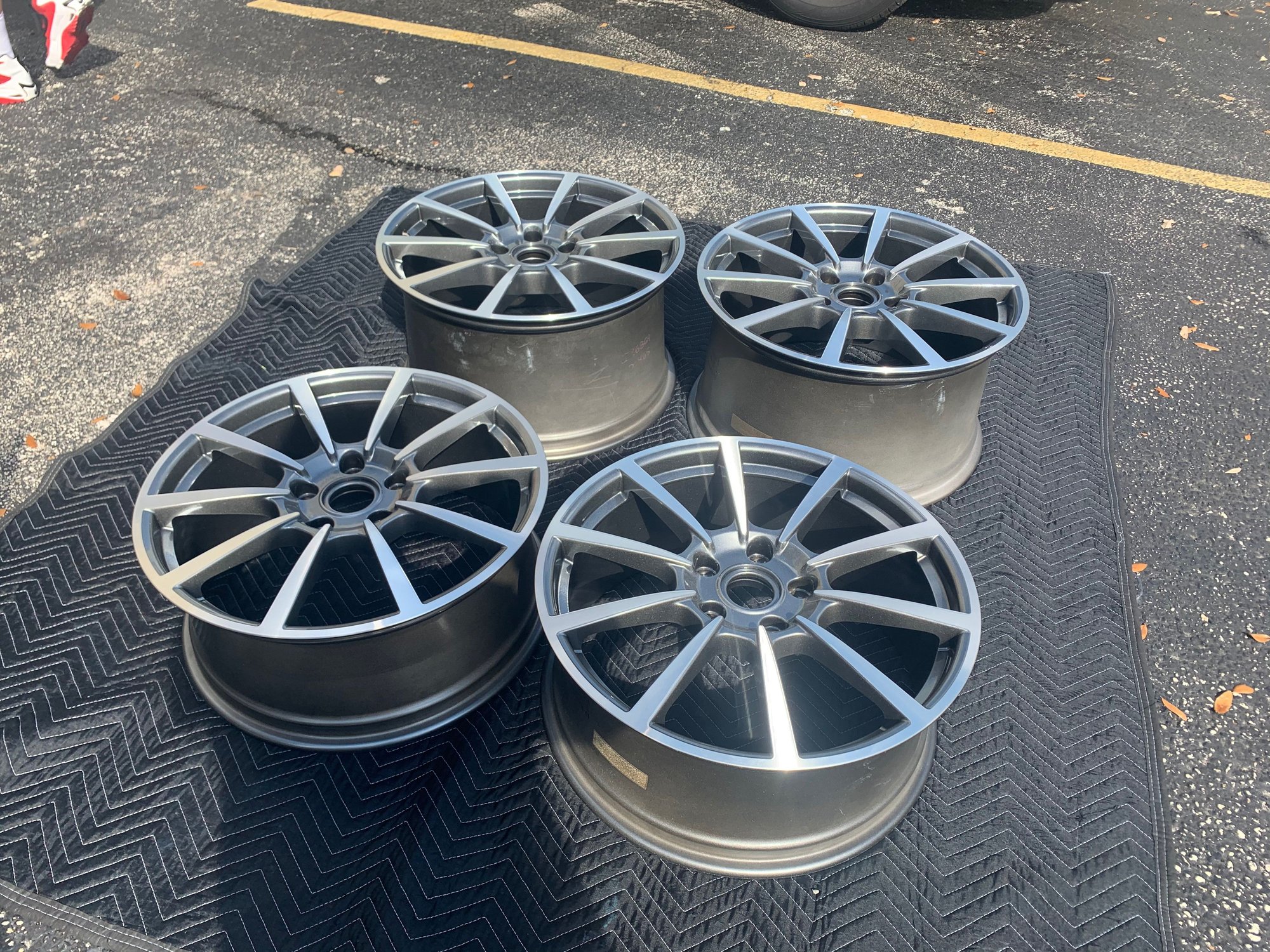 Wheels and Tires/Axles - Update the look of your car. Like new CARRERA CLASSIC II WHEELS - Used - 2009 to 2018 Porsche 911 - Fort Lauderdale, FL 33021, United States