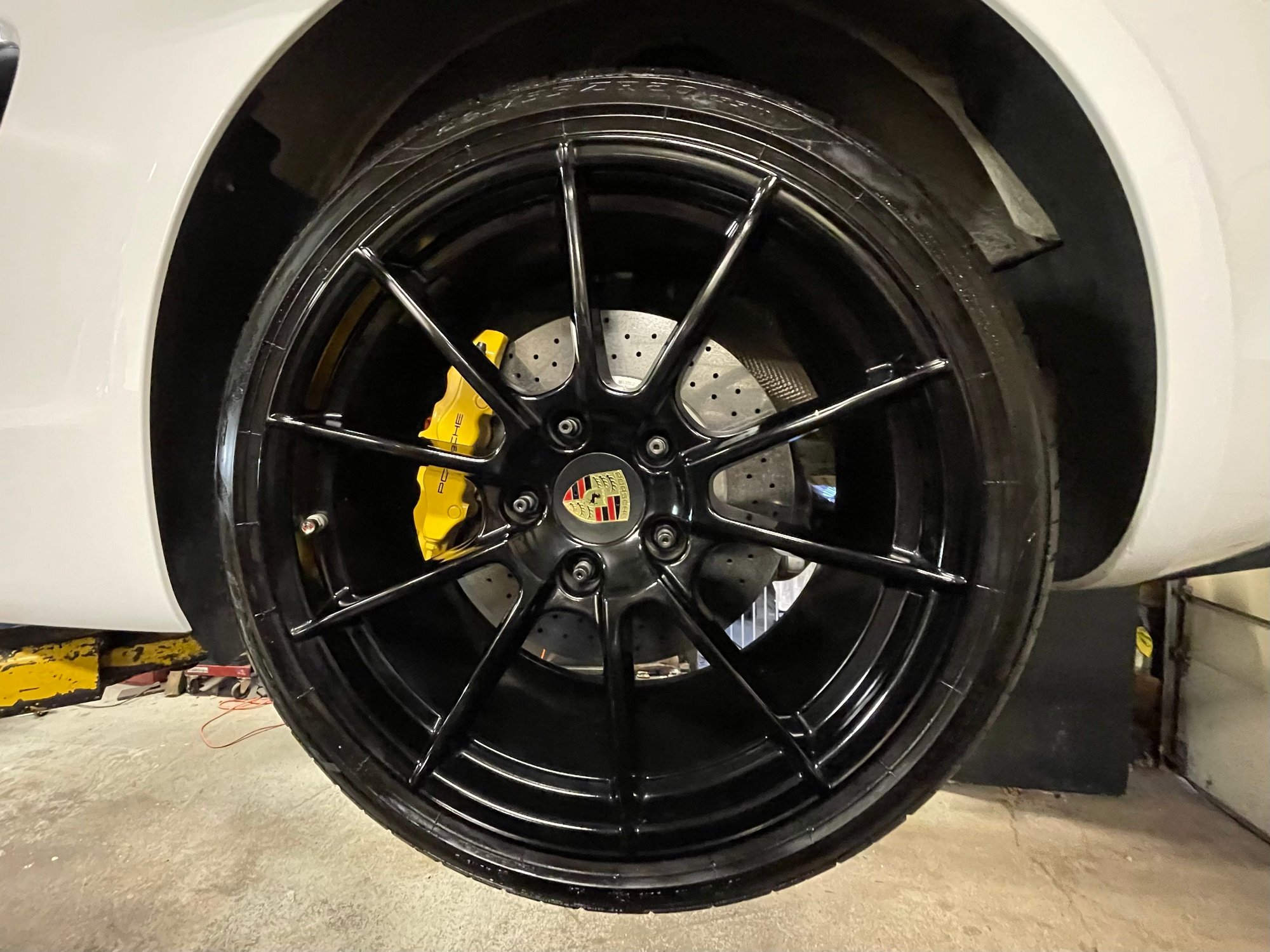 2016 Porsche Boxster - 2016 981 Spyder For Sale - Used - VIN WP0CC2A8XGS152175 - 21,068 Miles - 6 cyl - 2WD - Manual - Convertible - White - Plaistow, NH 03865, United States