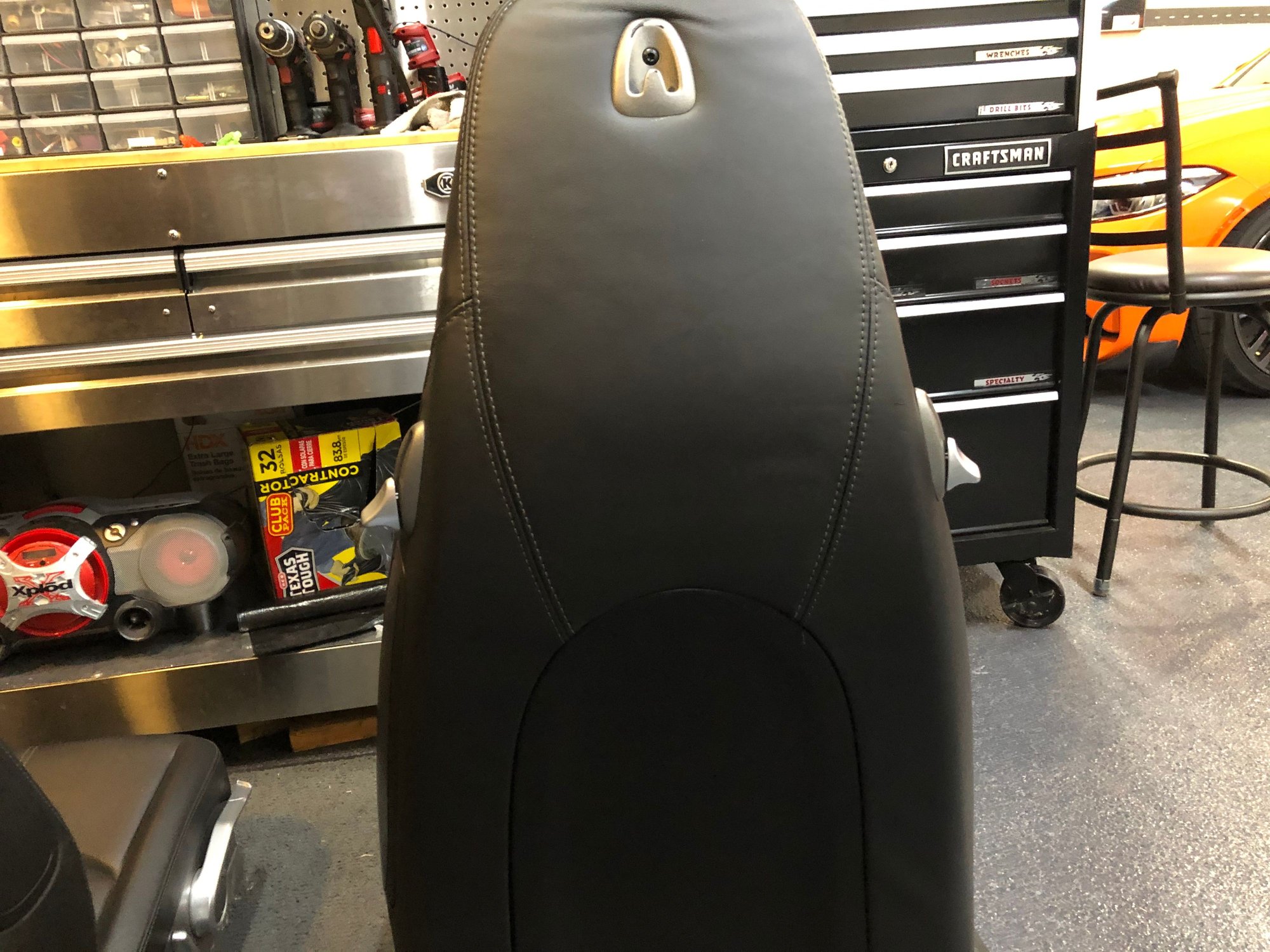 2009 Porsche Cayman - Front Seats - Interior/Upholstery - $400 - Austin, TX 78641, United States