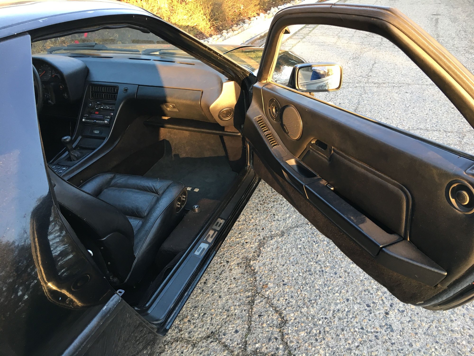 1985 Porsche 928 - 1985 Porsche 928 S (5-Speed) - Used - VIN WP0JB0924FS860709 - 132,661 Miles - 8 cyl - 2WD - Manual - Coupe - Black - Clovis, CA 93619, United States