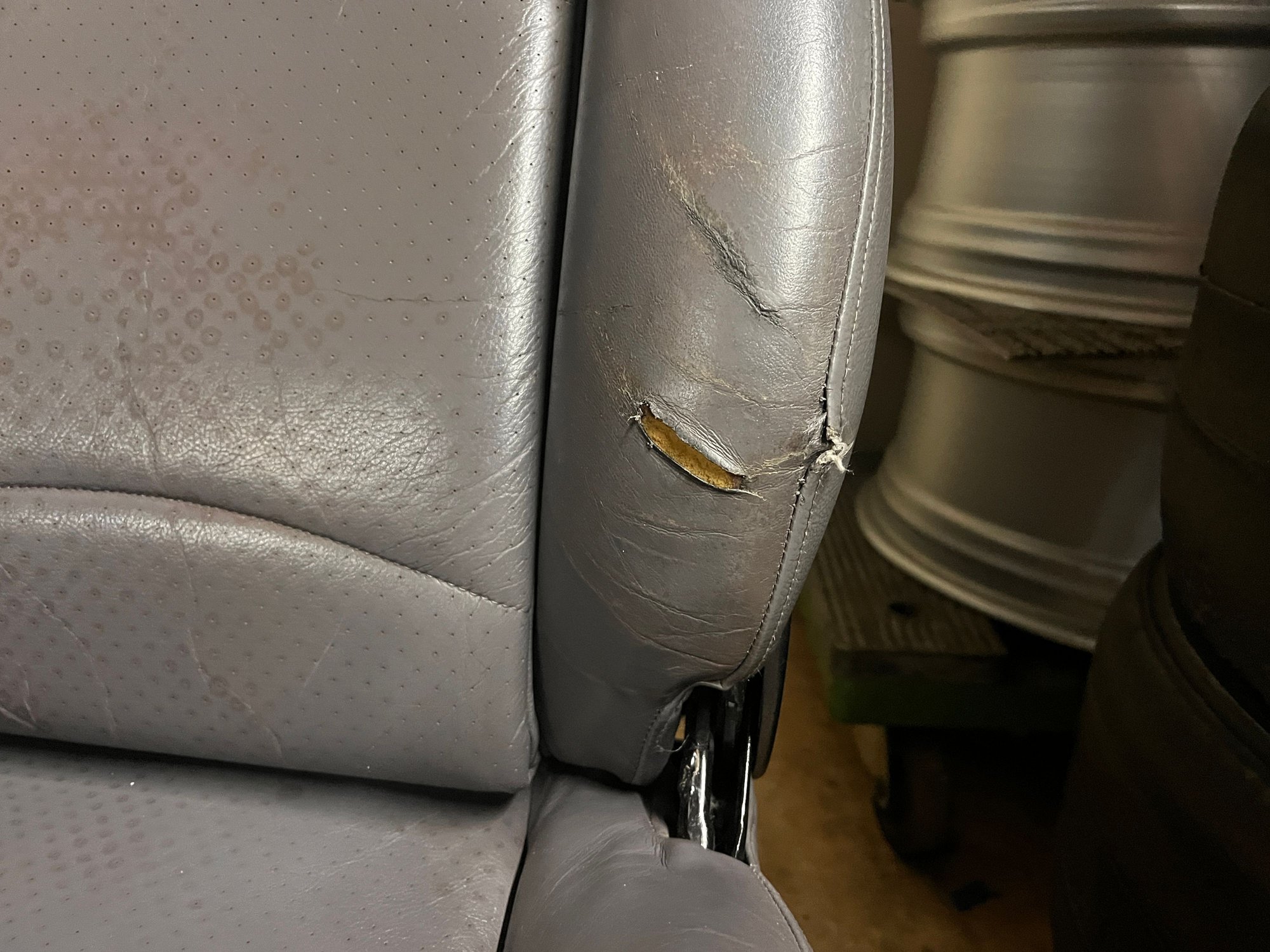 Interior/Upholstery - Porsche 993 front seats Classic Gray 8way / 4way - Used - San Carlos, CA 94070, United States