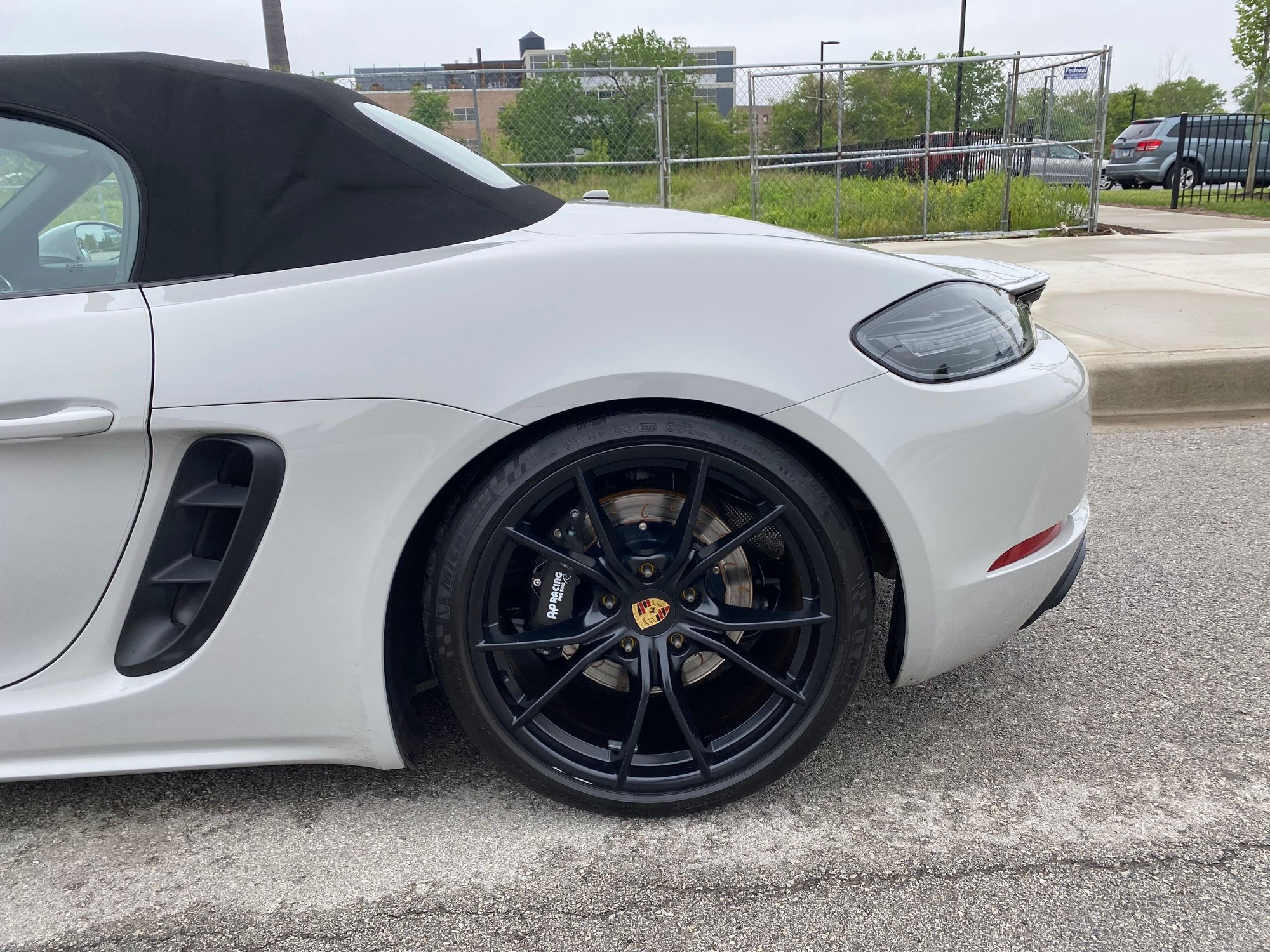 2018 Porsche 718 Boxster - 2018 718 BOXSTER GTS- $101,000 MSRP + OVER $25,000 IN TRACK MODS! BEAUTIFUL! - Used - VIN WP0CB2A8XJS228679 - 35,100 Miles - 4 cyl - 2WD - Automatic - Convertible - Other - Chicago, IL 60657, United States