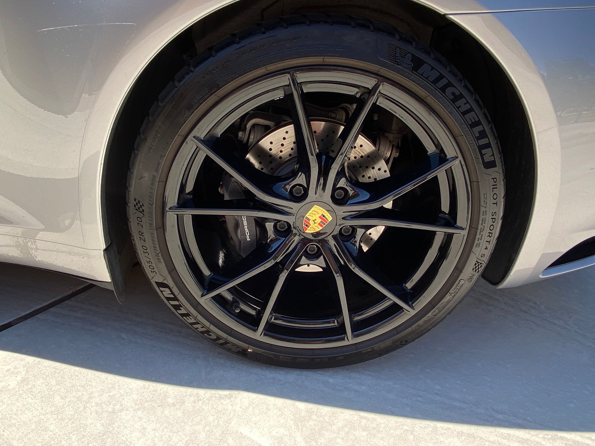 2018 Porsche 911 - 2018 911 w/9,692 original 1-owner miles, always garaged beauty w/extended warranty's - Used - VIN WP0AA2A98JS105790 - 6 cyl - 2WD - Automatic - Coupe - Silver - Albuquerque, NM 87004, United States