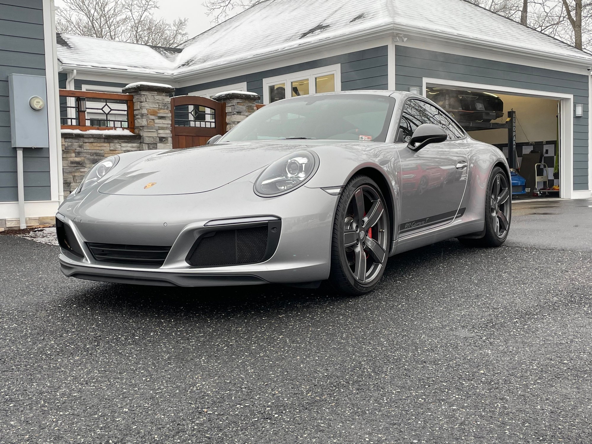 2018 Porsche 911 - 2018 911 Carrera T for sale - Used - VIN WP0AA2A9XJS106360 - 5,900 Miles - 6 cyl - 2WD - Manual - Coupe - Silver - Harrisonburg, VA 22801, United States