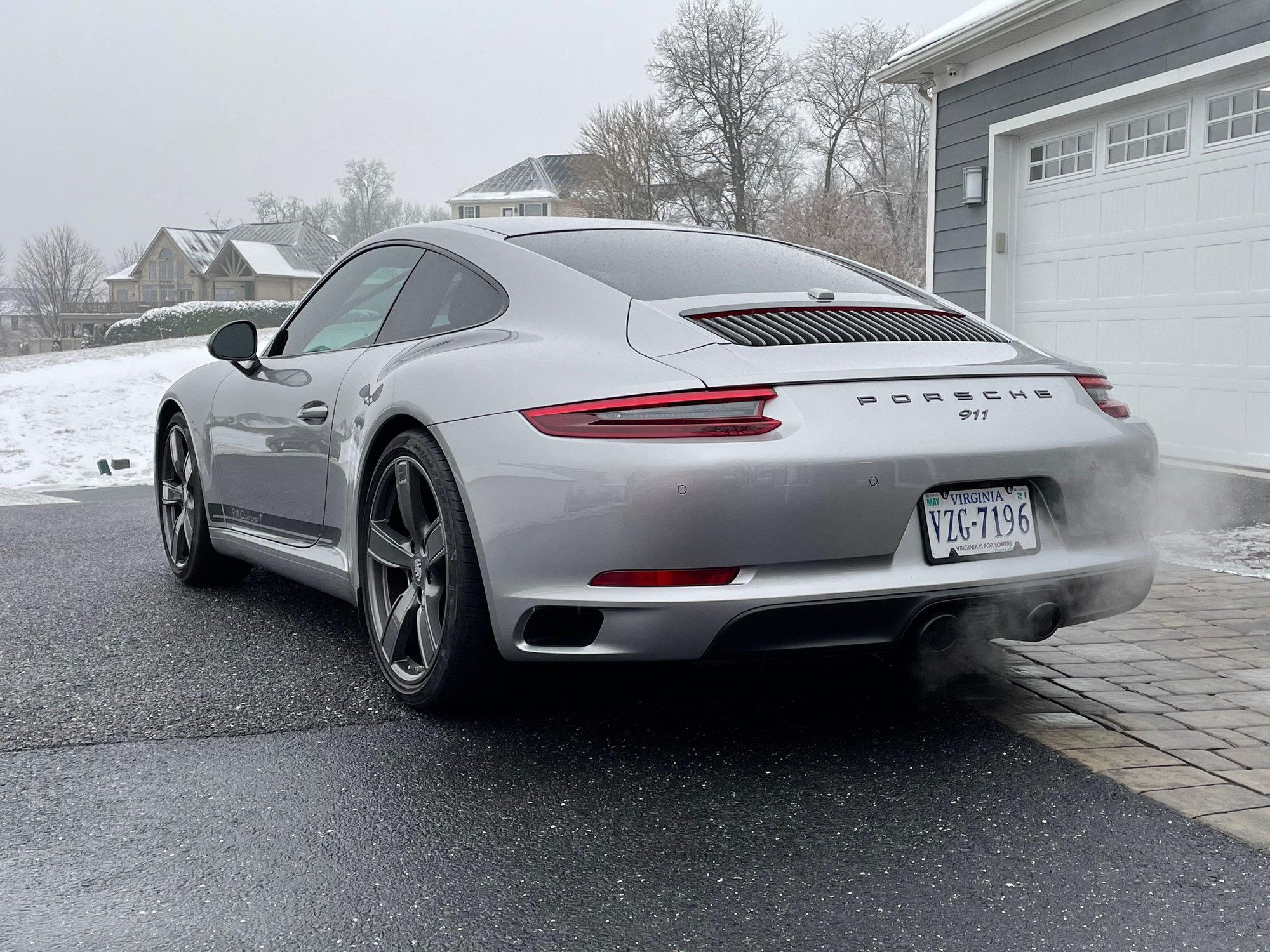 2018 Porsche 911 - 2018 911 Carrera T for sale - Used - VIN WP0AA2A9XJS106360 - 5,900 Miles - 6 cyl - 2WD - Manual - Coupe - Silver - Harrisonburg, VA 22801, United States