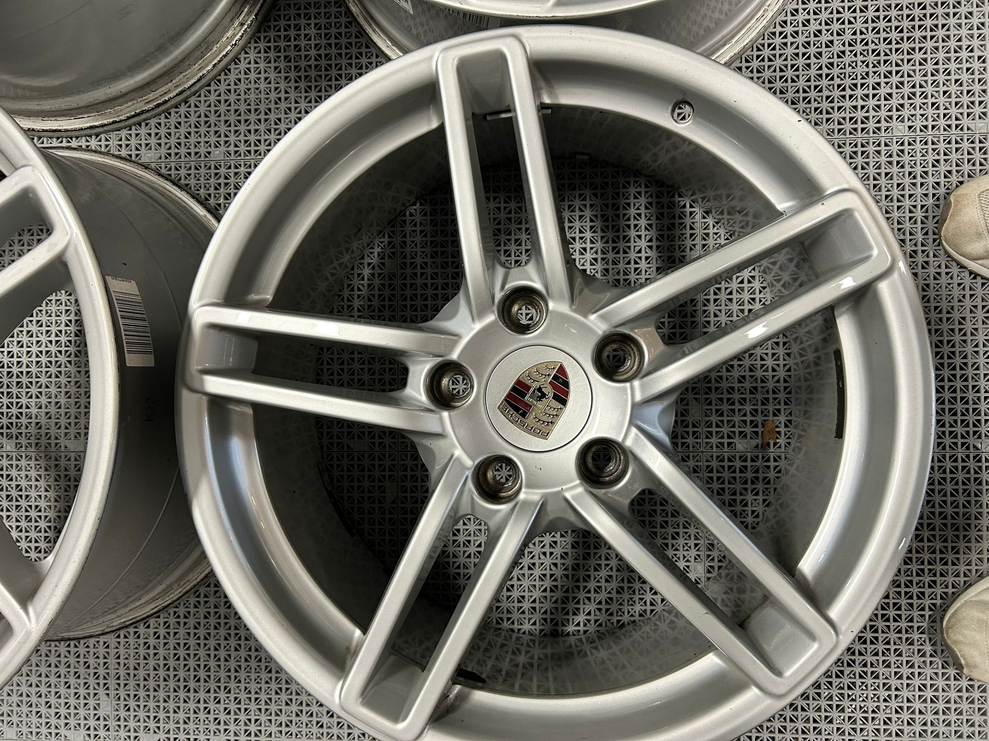 Wheels and Tires/Axles - 991.1 and 991.2 OEM 19” Carrera wheels - Used - Clark, NJ 7066, United States
