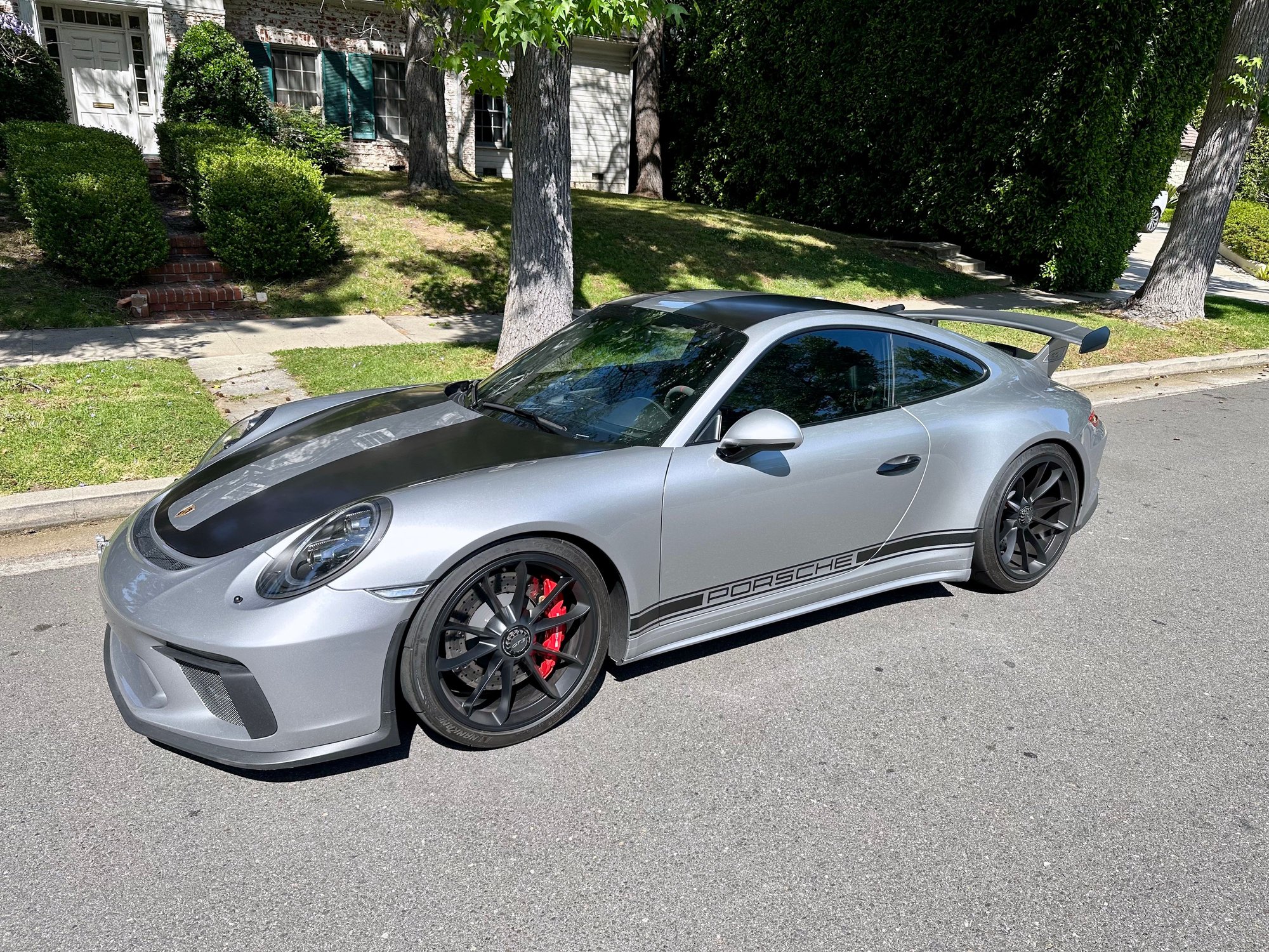 2019 Porsche GT3 - 2019 991.2 GT3 GT SILVER FULL CLEARBRA NO ACCIDENTS PRISTINE - Used - VIN WP0AC2A91KS149285 - 6 cyl - 2WD - Automatic - Coupe - Silver - Los Angeles, CA 90024, United States