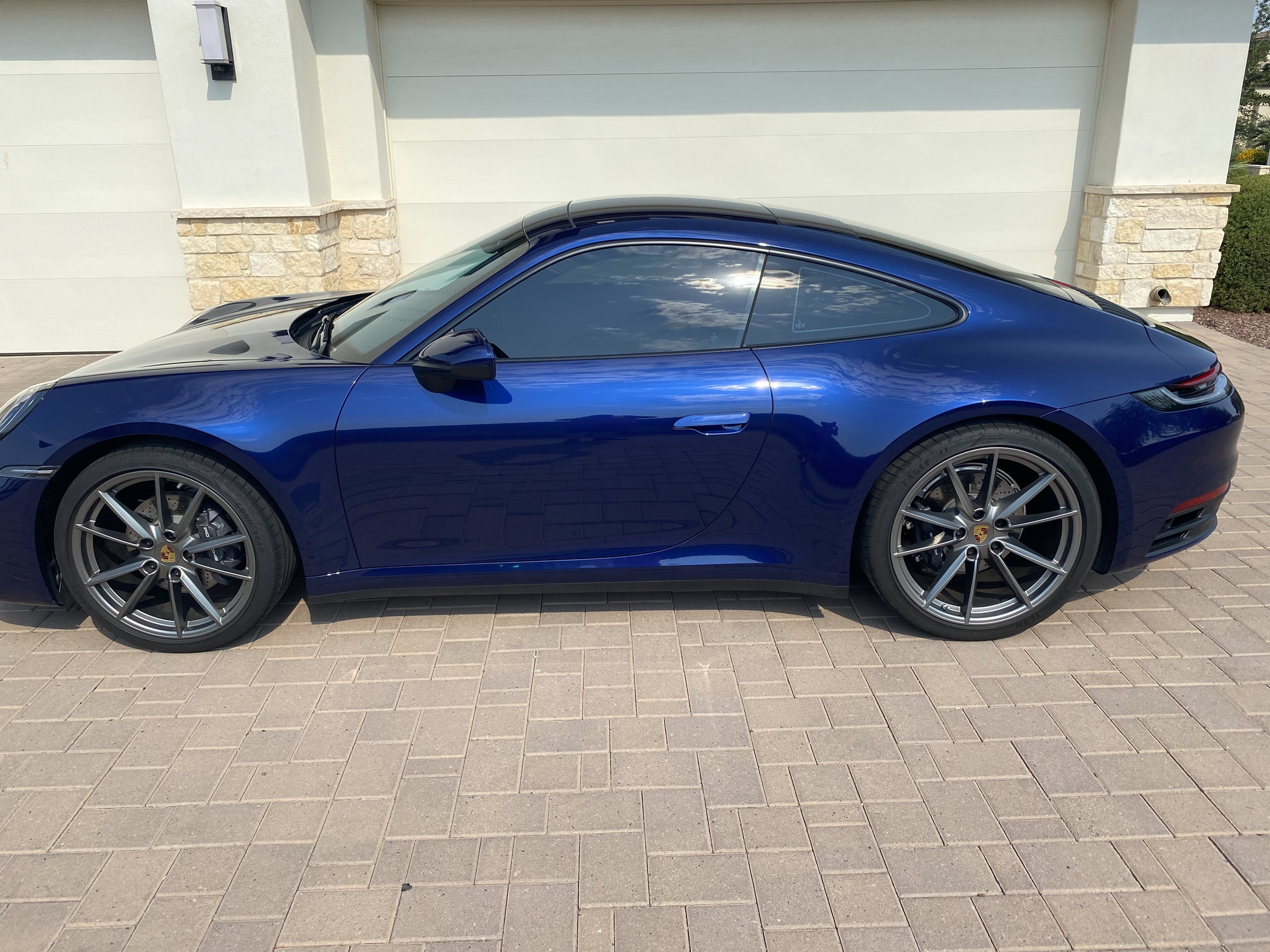 2020 Porsche 911 - 2020 992 Base Carrera Gentian Blue - Used - VIN WP0AA2A99LS205173 - 7,500 Miles - 6 cyl - 2WD - Automatic - Coupe - Blue - Gilbert, AZ 85297, United States