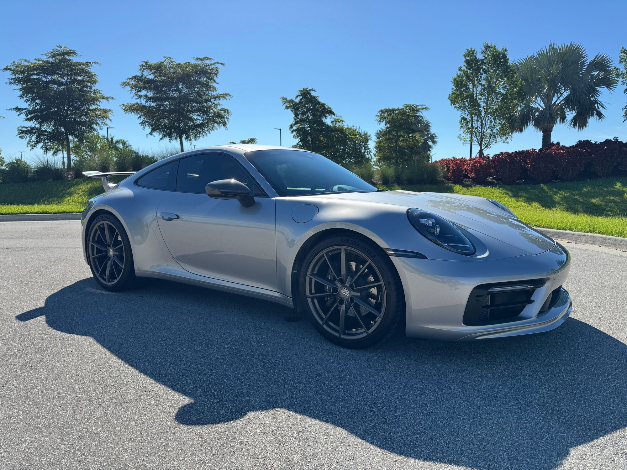 2024 Porsche 911 - 2024 911 Carrera T with Aerokit - Used - VIN WP0AA2A90RS208388 - 3,900 Miles - 6 cyl - 2WD - Manual - Coupe - Silver - Miromar Lakes, FL 33913, United States
