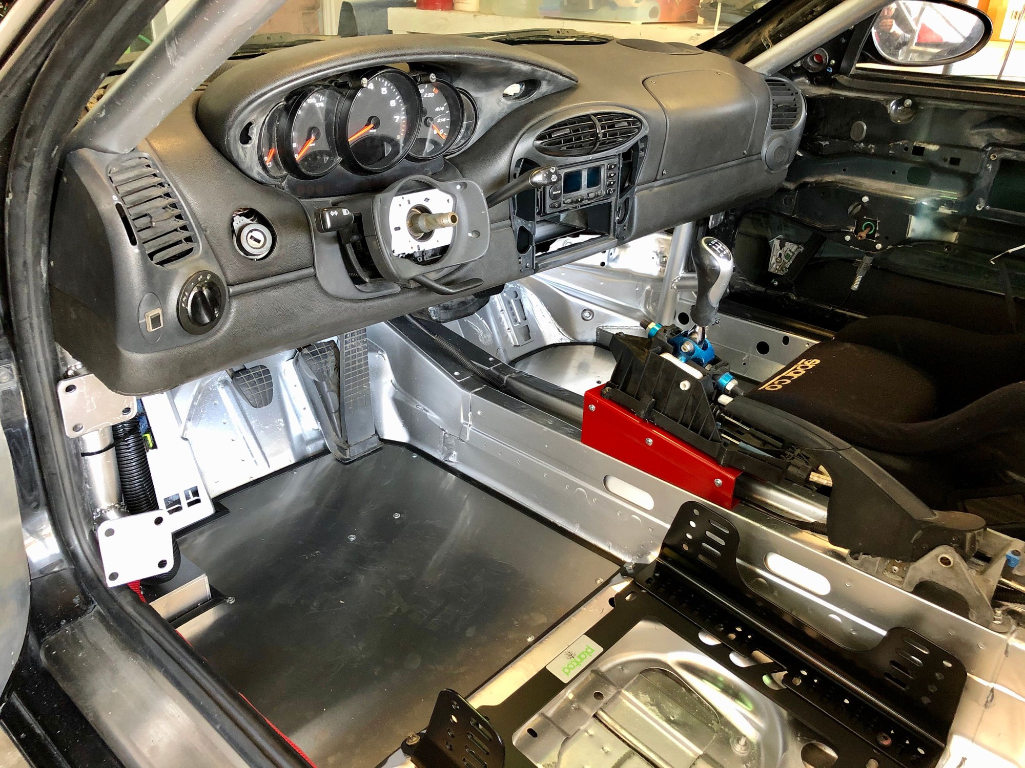 1998 Porsche Boxster - 98 Boxster Street, DE, Track Day, SPB (almost) for Sale - Used - VIN WP0CA2988WU624970 - 60,000 Miles - 6 cyl - 2WD - Manual - Convertible - Black - Austin, TX 78731, United States