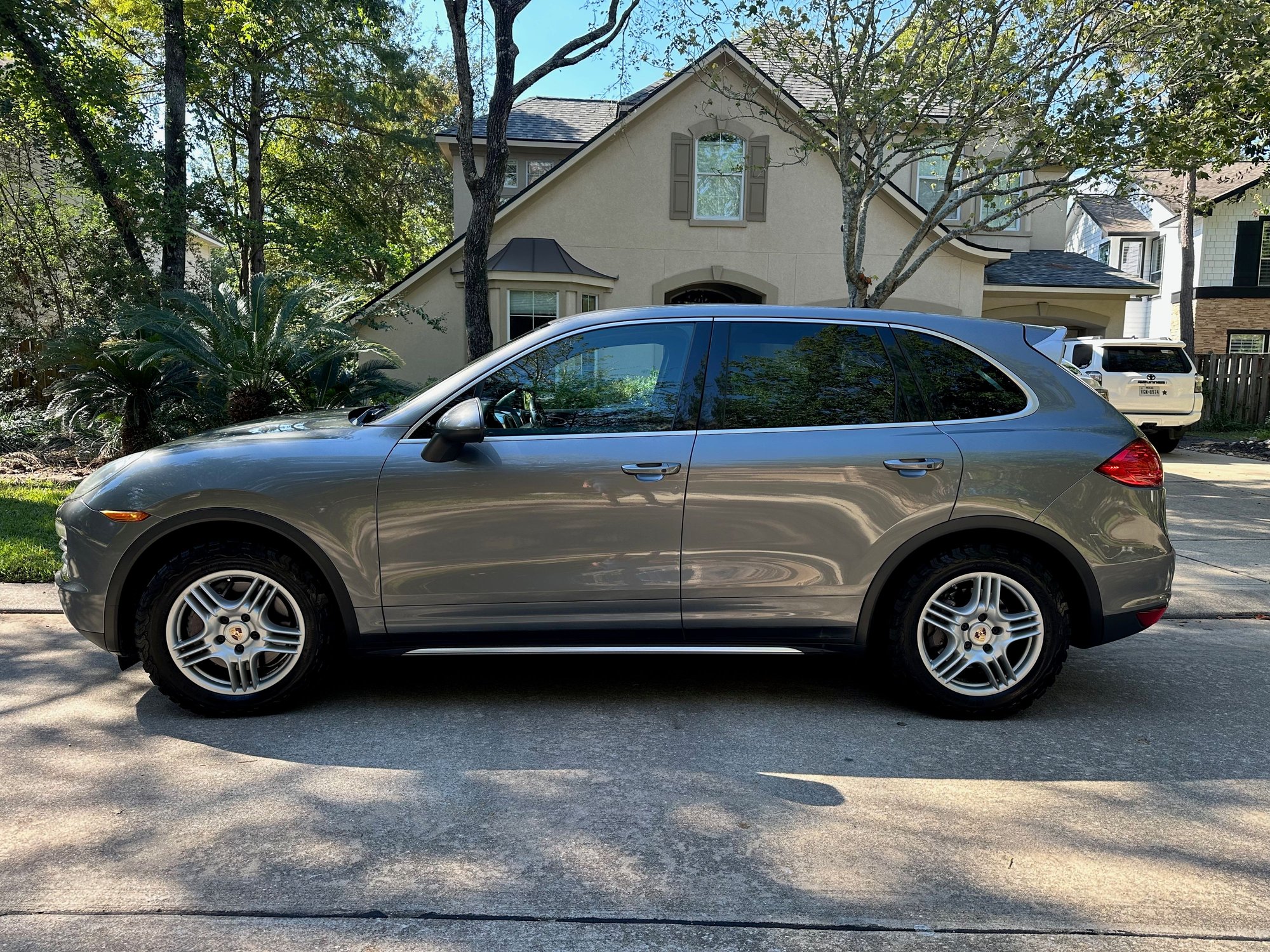 2014 Porsche Cayenne - 2014 Cayenne Diesel w/ PASM, ACC PAS, Entry Drive, Pano, Burmester, 14 Way, Underbody - Used - VIN 00000000000000001 - 120,750 Miles - 6 cyl - 4WD - Automatic - SUV - Gray - Houston, TX 00000, United States