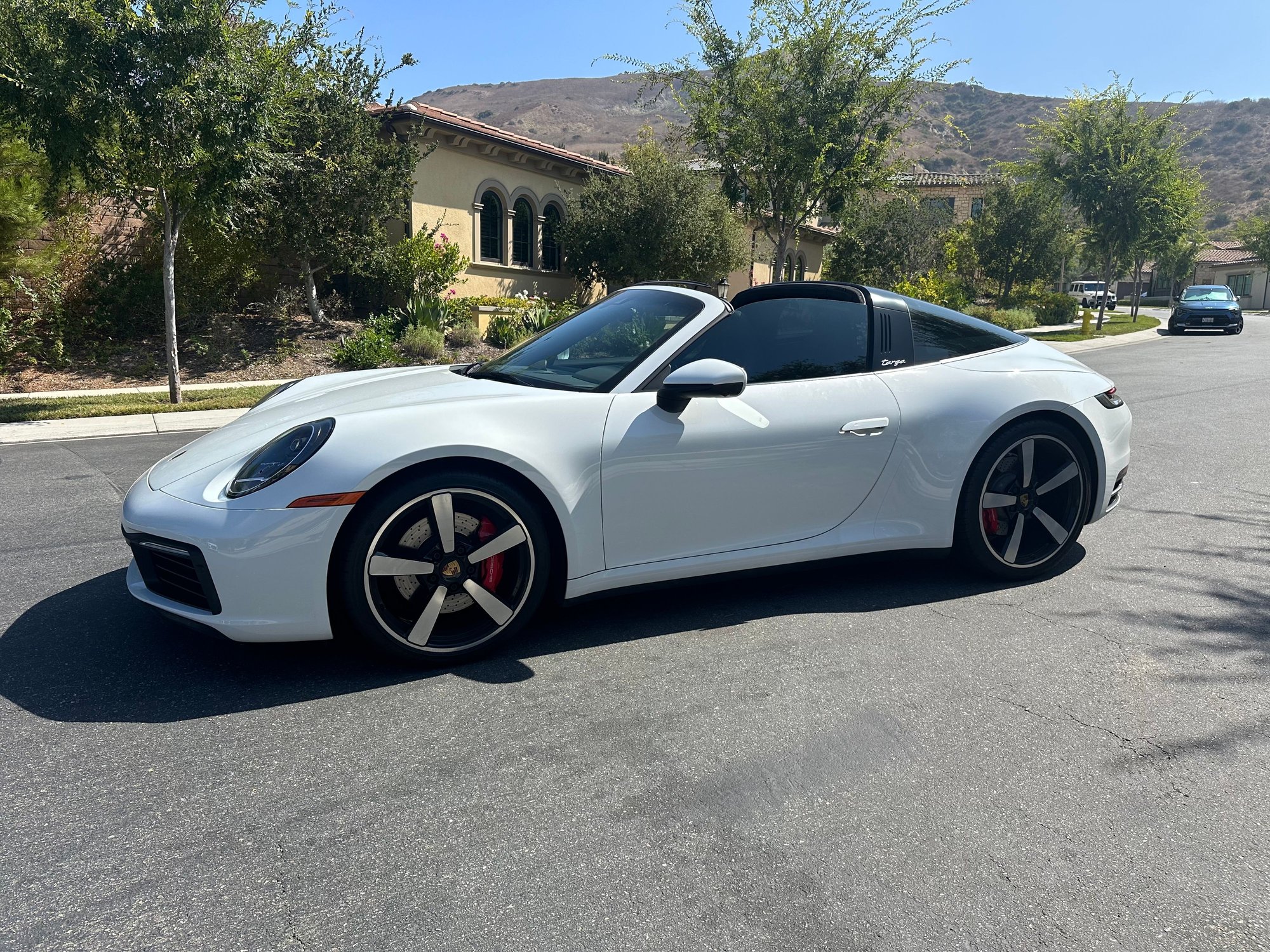 2021 Porsche 911 - 2021 Porsche 911 992 Targa 4S PDK CPO till 27 - Used - VIN WP0BB2A96MS235802 - 10,500 Miles - Automatic - Convertible - White - Irvine, CA 92618, United States