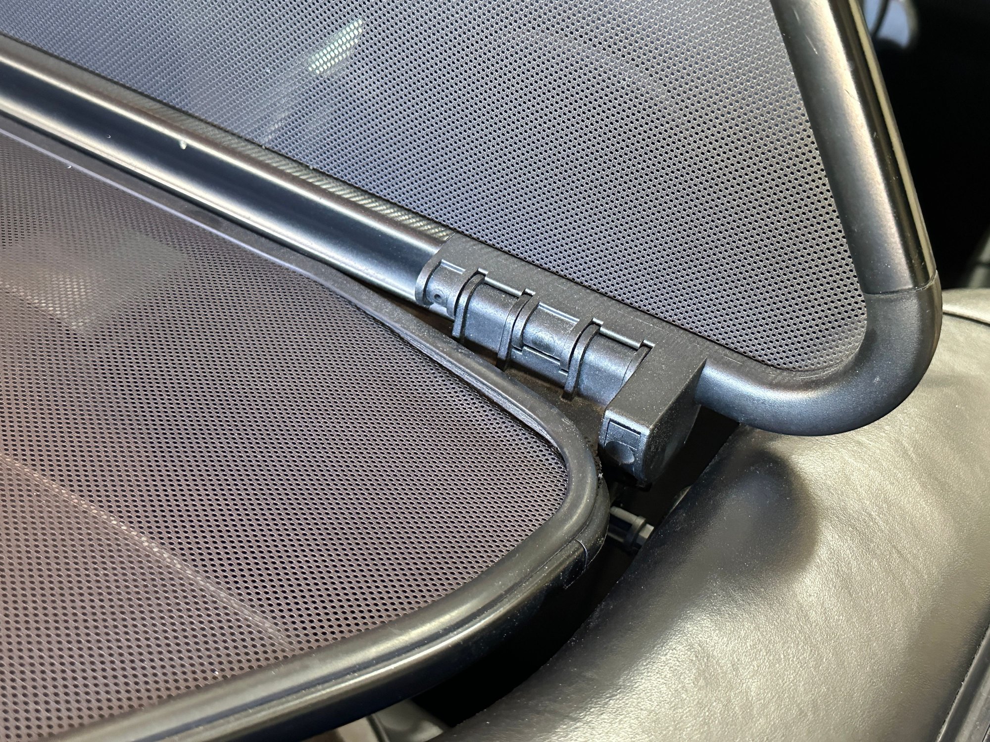 Interior/Upholstery - Porsche 911 996 997 Wind Deflector Windscreen OEM Works Great - Used - 1999 to 2005 Porsche 911 - Laguna Beach, CA 92651, United States