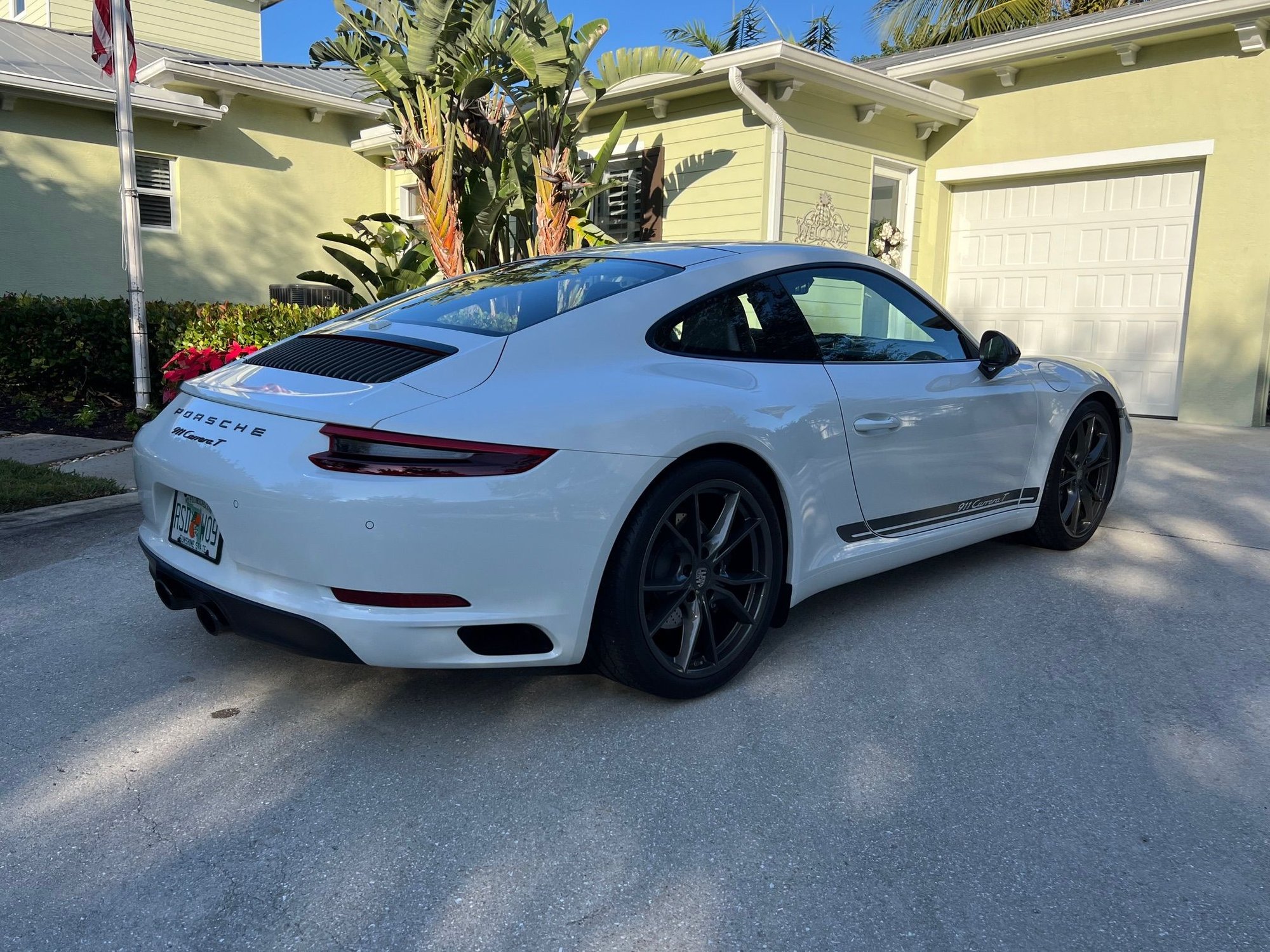 2019 Porsche 911 - 2019 Porsche 911 Carrera T (991.2) - Used - VIN WP0AA2A97KS103899 - 6 cyl - 2WD - Manual - Coupe - White - Stuart, FL 34997, United States