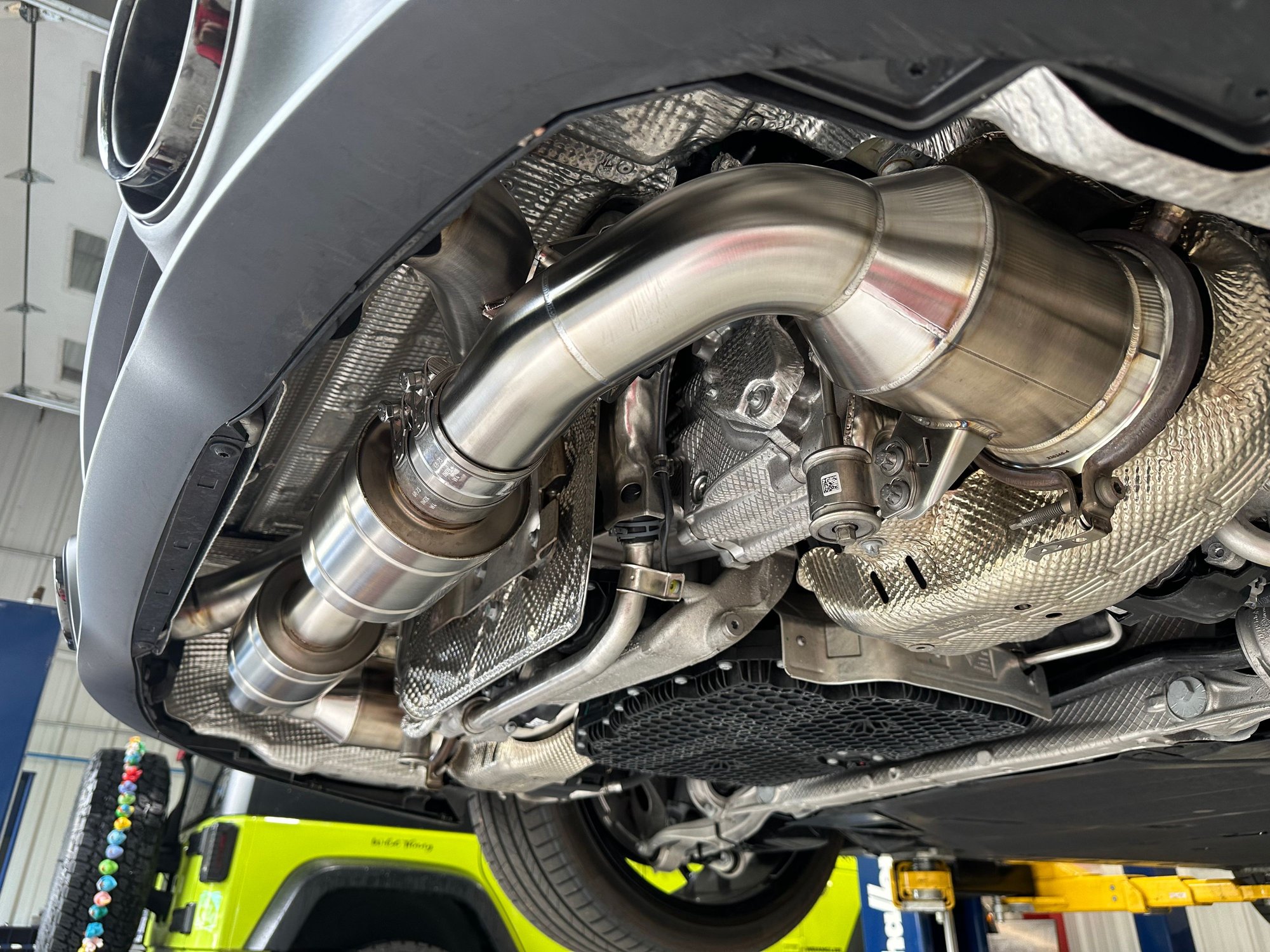 2021 Porsche 911 - 2021 992 Turbo S - Used - VIN WPOAD2A90MS258854 - 8,800 Miles - 6 cyl - AWD - Automatic - Coupe - Gray - Knoxville, TN 37934, United States