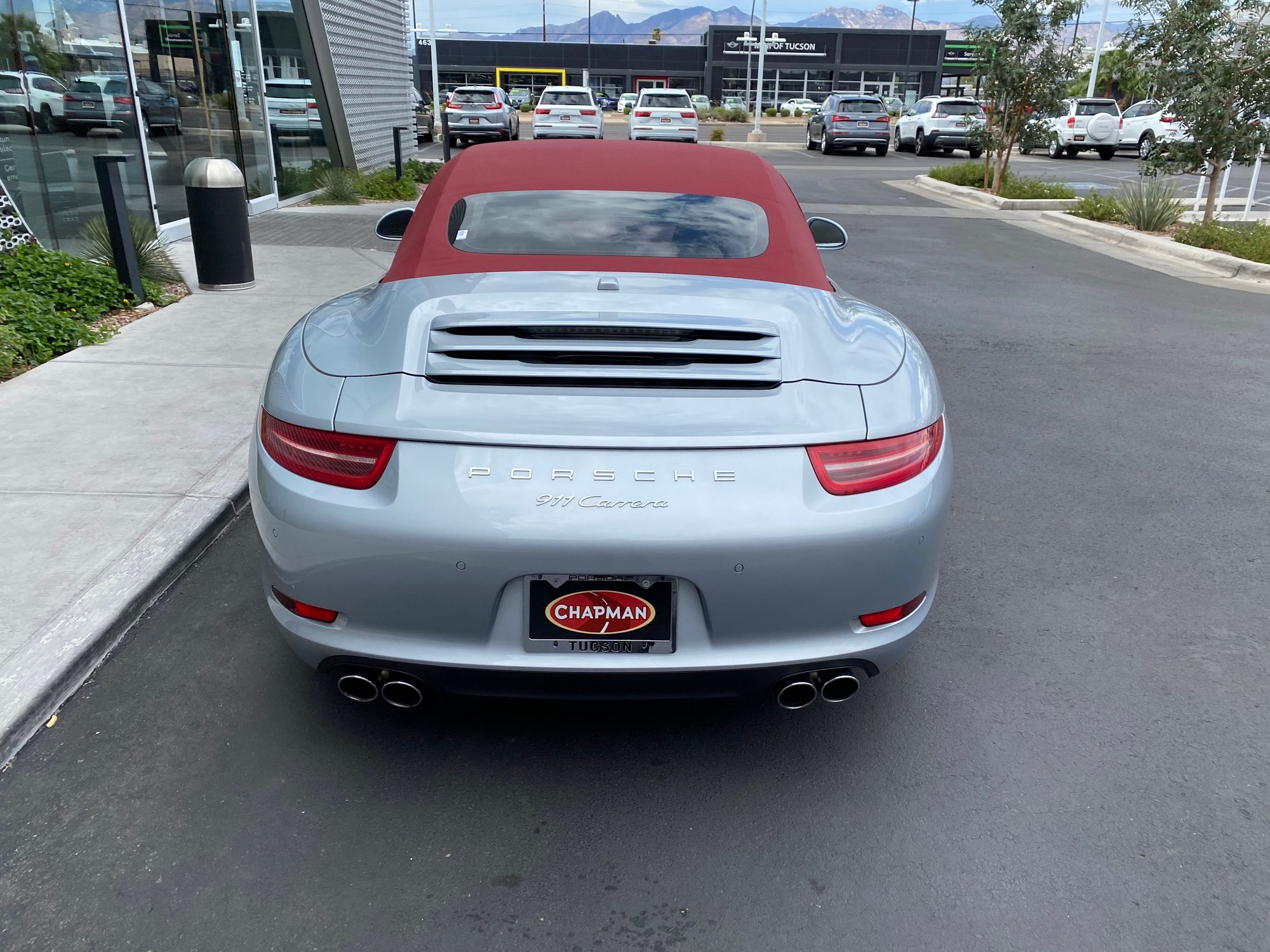 2015 Porsche 911 - 2015 911 Cab! 14,000 Miles! Extremely Clean! Beautiful Rhodium Silver/ Garnet Red - Used - VIN WP0CA2A99FS141293 - 14,401 Miles - 6 cyl - 2WD - Automatic - Convertible - Silver - Tucson, AZ 85711, United States