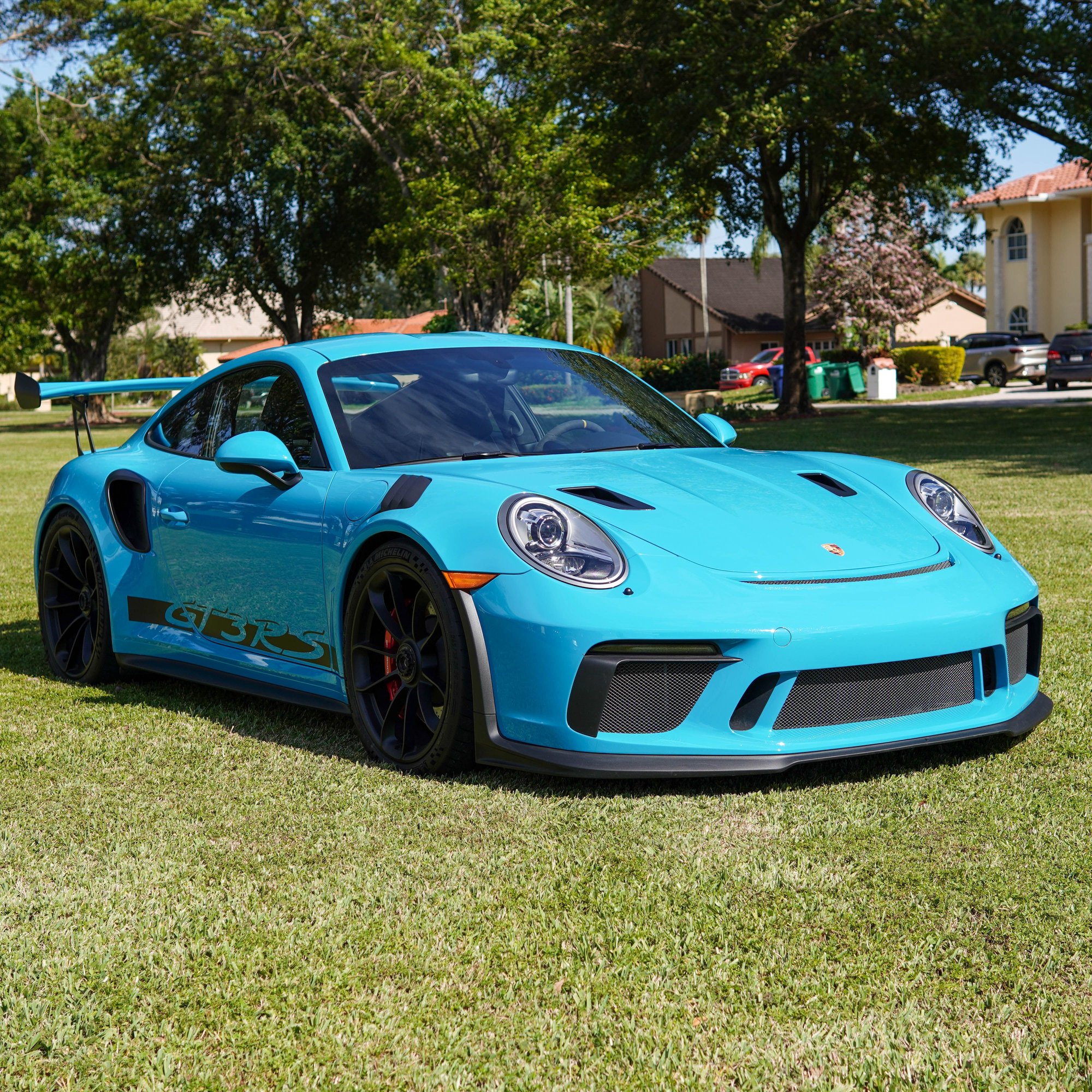 2019 Porsche 911 - 2019 Porsche GT3 Rs Miami Blue Rebuilt Title - Used - Miami Lakes, FL 33014, United States