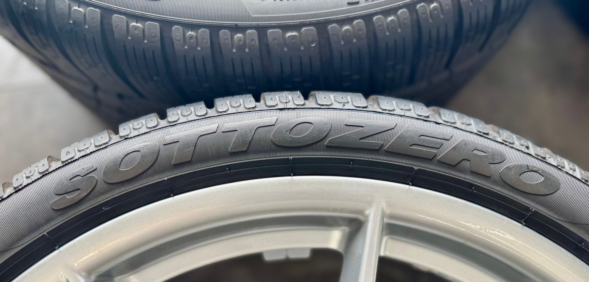 Wheels and Tires/Axles - Carrerra S Wheels with nearly new tires - Used - 2012 to 2016 Porsche 911 - Exton, PA 19341, United States