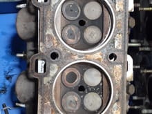 87 head with gasket. 38,000 miles. Note the early brown head gasket with the narrow fire ring.