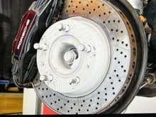Anyone ever seen a painted wheel hub on a 993?  Why would this ne done?  