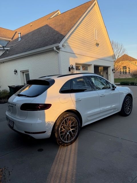 2018 Porsche Macan - 2018 Macan GTS for sale - very low miles - Used - VIN WP1AG2A51JLB65298 - 16,800 Miles - 6 cyl - AWD - Automatic - SUV - White - Cincinnati, OH 45039, United States