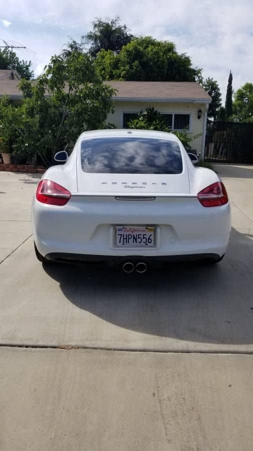 2015 Porsche Cayman - Beautiful 2015 White Porsche Cayman PDK - Used - VIN WP0AA2A89FK162319 - 38,500 Miles - 6 cyl - 2WD - Automatic - Coupe - White - North Hills, CA 91343, United States