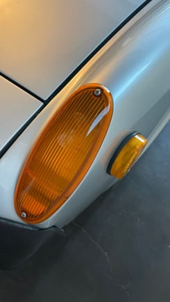 many ppl think that a bauhaus 914 is “boxy” or “angular” or “flat” ….. well maybe they need to old. their eyes and imagination. this is one of the sexiest curves in automobile design!