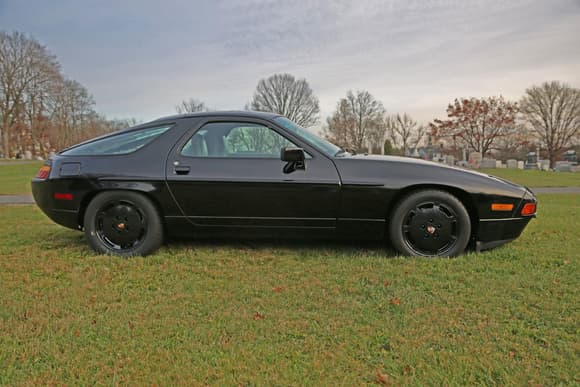 1988 S4 Powder coated metallic black manhole wheels
 16 x 7 front
 16 x 8 rear 