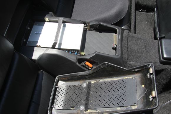 1,000 Watt Clarion Marine Amp in rear console