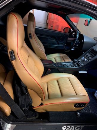 Champaign Leather refreshed in 2008, carpet replaced with black.