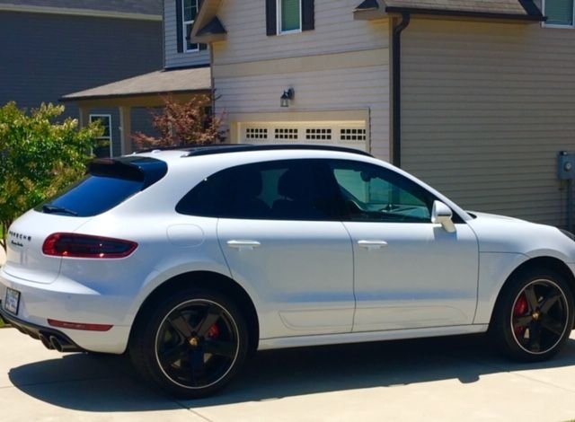2018 Porsche Macan - 2018 Macan Turbo in Perfect Condition - Used - VIN WP1AF2A59JLB71286 - 1,287 Miles - 6 cyl - AWD - Automatic - SUV - White - Raleigh, NC 27601, United States
