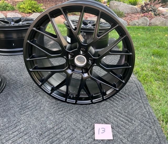 Wheels and Tires/Axles - OEM 20" Staggered RS Spyder Wheel Set from Macan GTS with TPMS in Satin Black - Used - 0  All Models - Chicago, IL 60622, United States