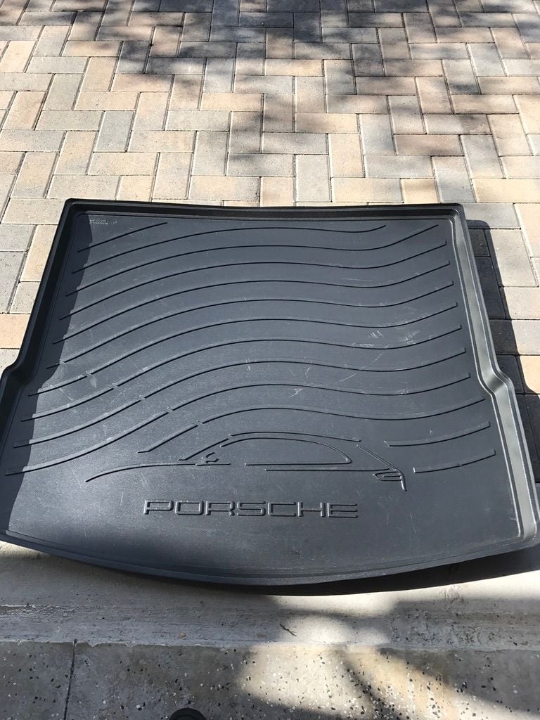 Accessories - Macan cargo liner mat - Used - Ft Lauderdale, FL 33312, United States