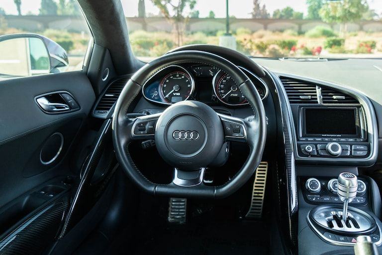 2011 Audi R8 - 2011 Audi R8 V10 5.2L *MANUAL* - Used - VIN WUADNAFG3BN000550 - 15,134 Miles - 10 cyl - AWD - Manual - Coupe - White - Fresno, CA 93650, United States