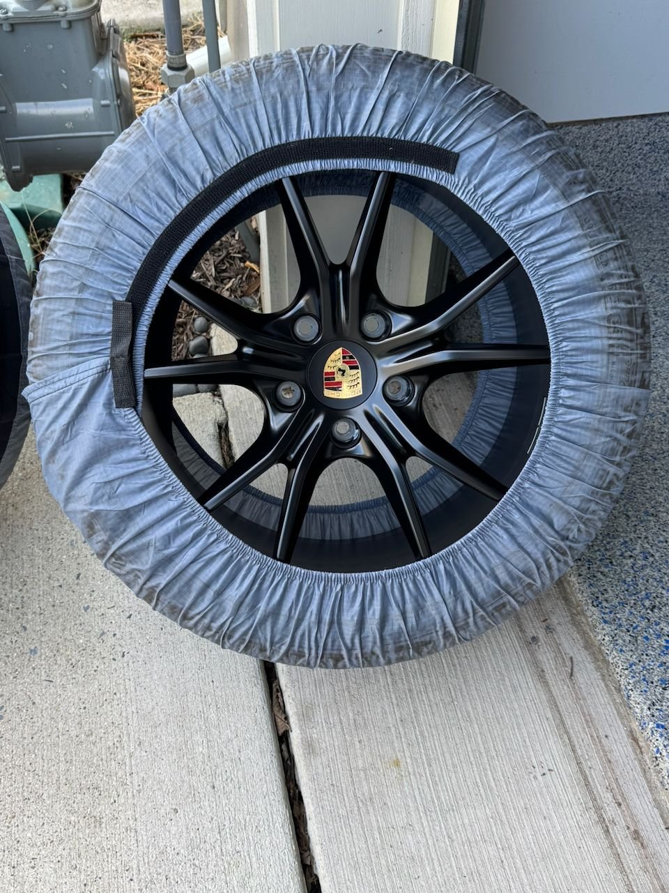 Wheels and Tires/Axles - OEM 20-inch Carrera S winter wheel-and-tire set painted in Black (satin-gloss) - Used - -1 to 2027  All Models - -1 to 2027  All Models - Annapolis, MD 21403, United States
