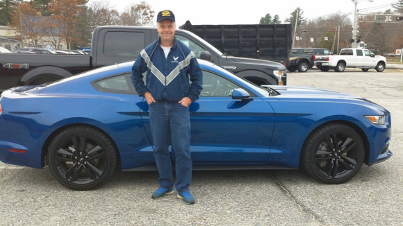 I know I'm a little late to the party, but I'm an Air Force veteran.  That's me in my old AF windbreaker, blue with silver strips, the day I bought a shiny new matching accessory.