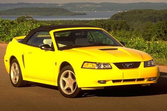 1999fordmustanggt 36