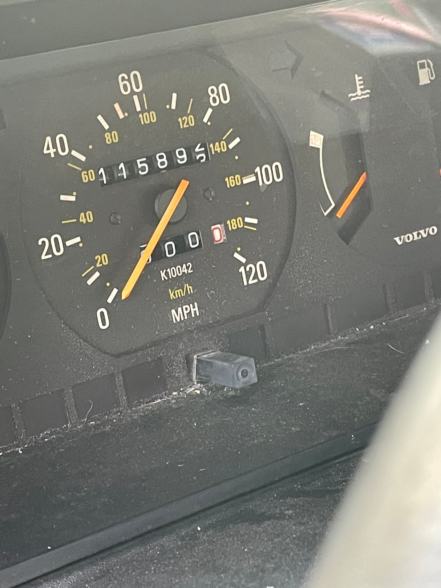 1990 Volvo 240 - 1990 240 DL sedan 115,000 mi - Used - VIN YV1AA8840L1419305 - 115,895 Miles - 2 cyl - 2WD - Automatic - Sedan - Silver - Monroe, MI 48161, United States