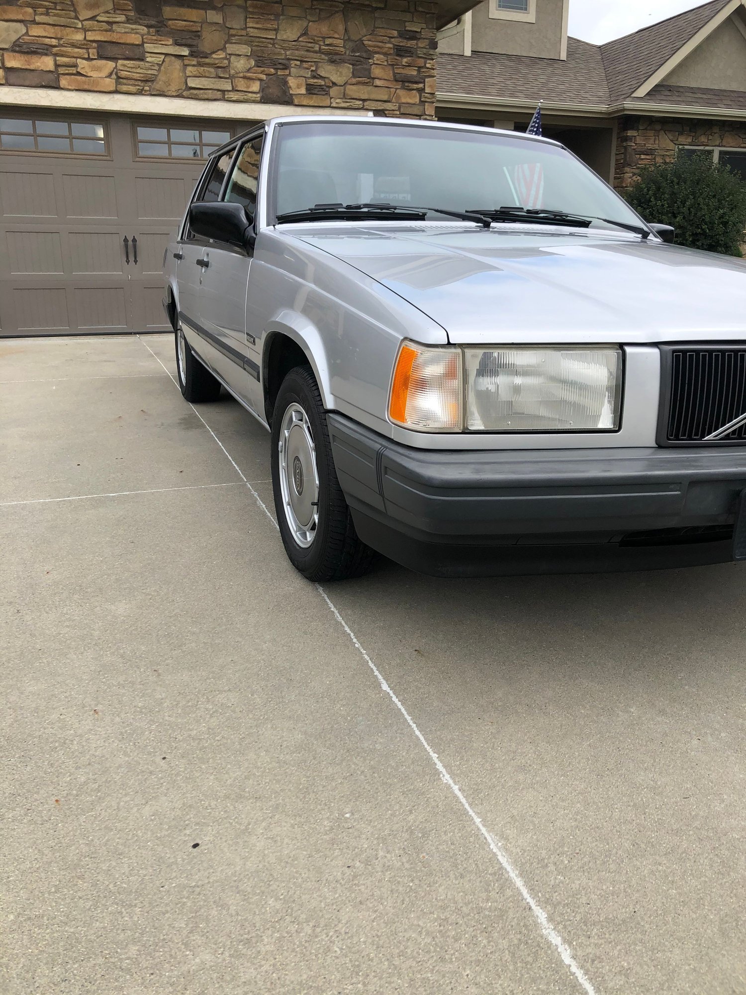 1991 Volvo 740 - 1991 Volvo 740 turbo - Used - VIN YV1FA8744M2524190 - 135,614 Miles - 4 cyl - 2WD - Automatic - Sedan - Silver - Johnston, IA 50131, United States