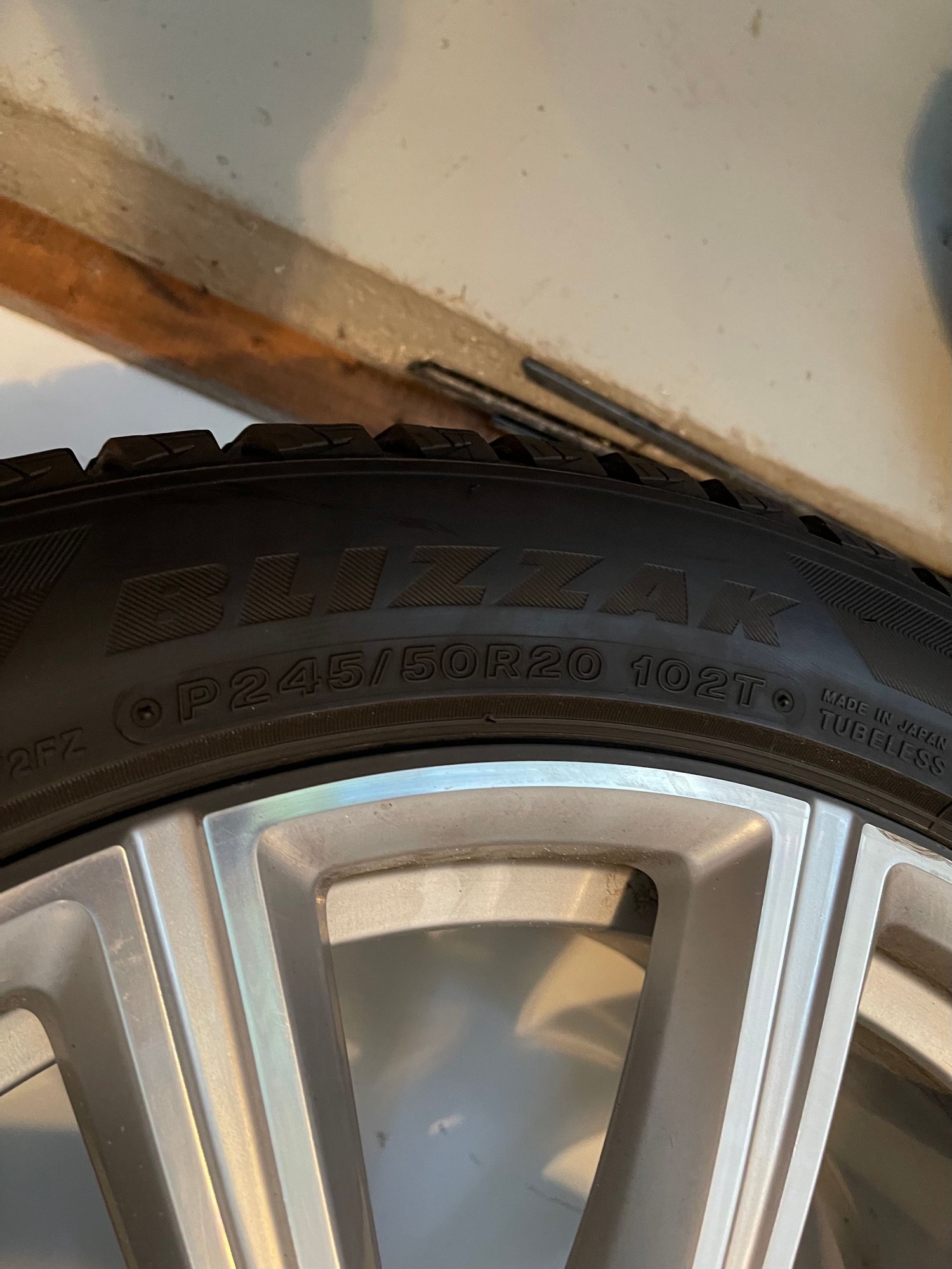 Wheels and Tires/Axles - 245/50/R20 Bridgestone Blizzaks on OEM Volvo wheels - Used - 2016 to 2021 Volvo XC90 - New Hartford, CT 06057, United States