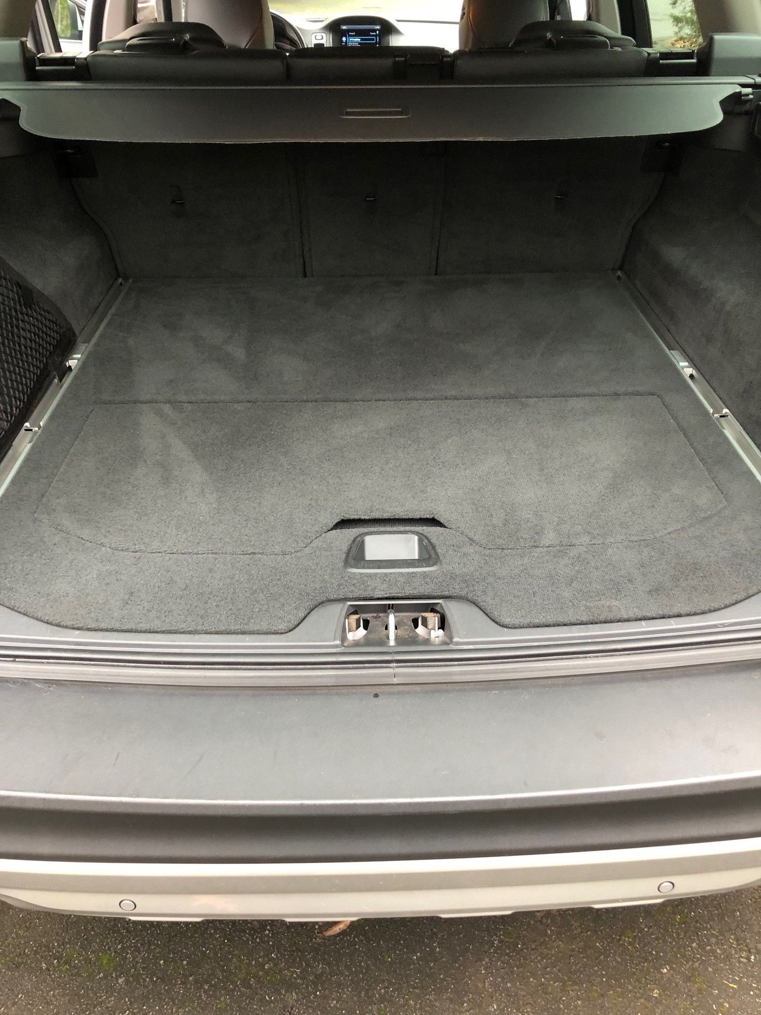 2015 Volvo XC70 - 2015 Xc70 T6 Platinum - Used - VIN yv4902nd6f1198260 - 75,000 Miles - 6 cyl - AWD - Automatic - Wagon - Silver - Decatur, GA 30033, United States