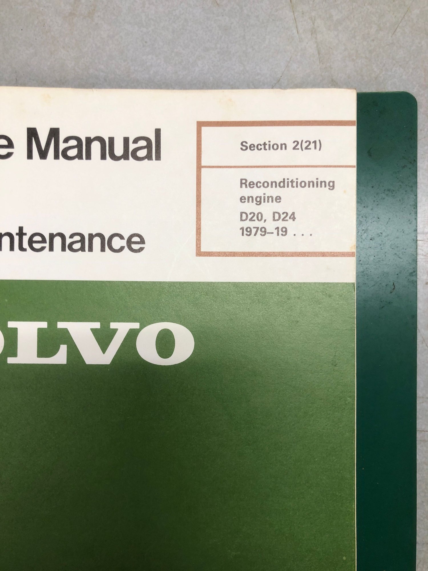 Miscellaneous - ~30 Volvo Gas+Diesel Factory Manuals, 2 Clinton's, 1 Haynes, 2 sets of Museum docs - Used - 1980 Volvo 240 - Stony Brook, NY 11790, United States