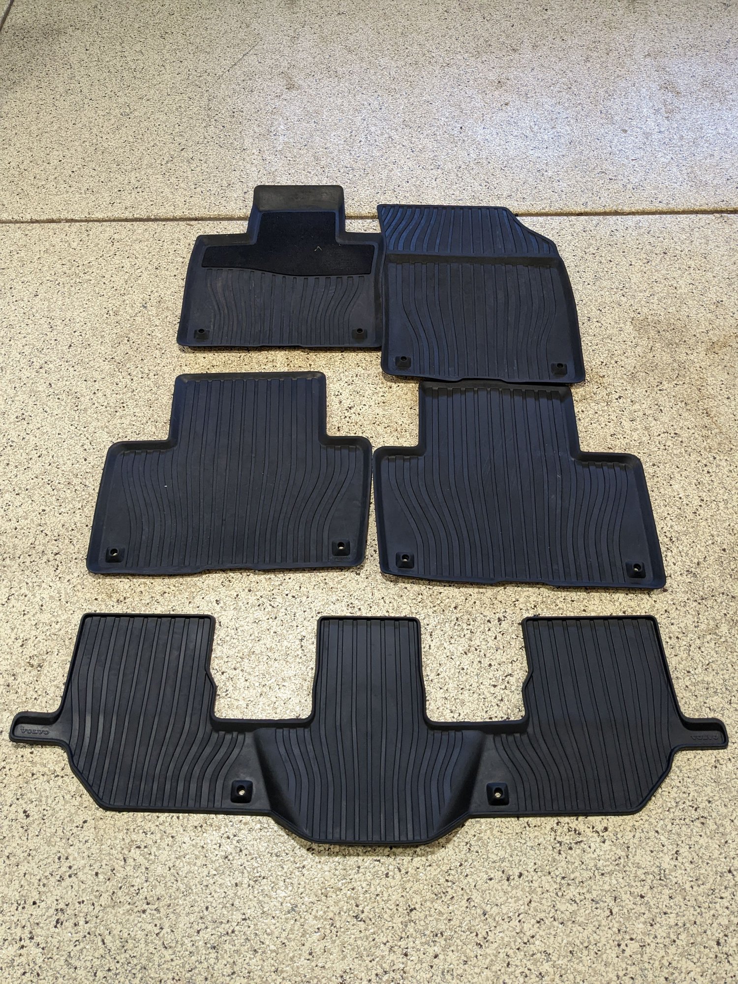 Interior/Upholstery - OEM All-Season Mats & Cargo Liner - Used - 2015 to 2023 Volvo XC90 - Bartlett, IL 60103, United States