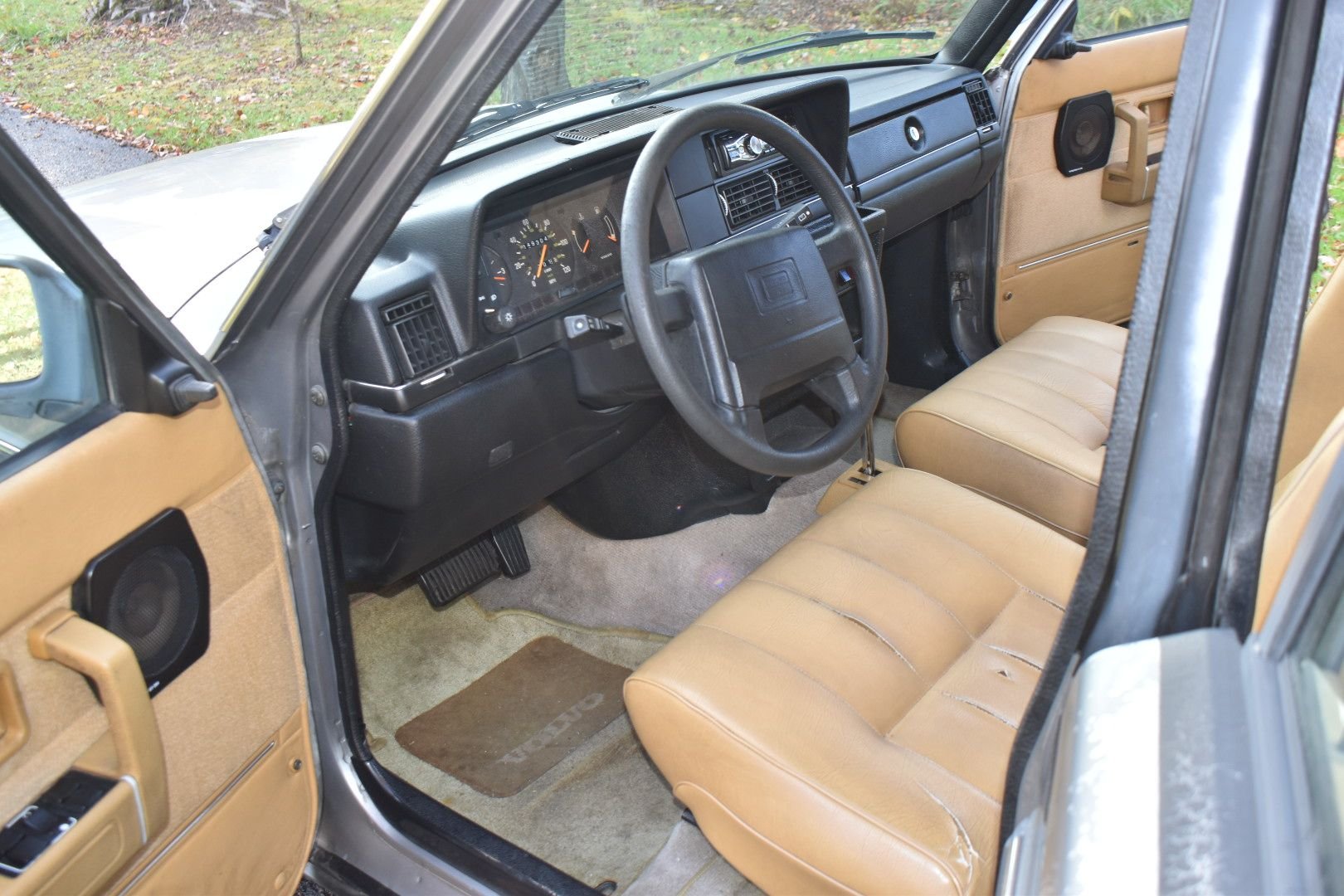 1991 Volvo 240 - 1991 Volvo 240 Wagon, $5k, Ebensburg, PA - Used - VIN YV1AA8859M1894381 - 149,504 Miles - 4 cyl - 2WD - Automatic - Wagon - Gray - Ebensburg, PA 15931, United States