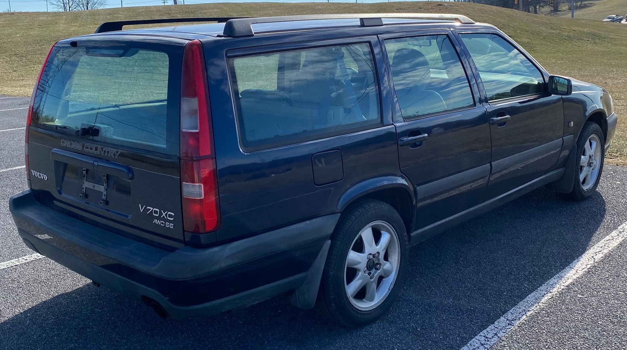 2000 Volvo V70 - FOR SALE: 2000 Volvo V70 Special Edition AWD wagon - Used - Hedgesville, WV 25427, United States