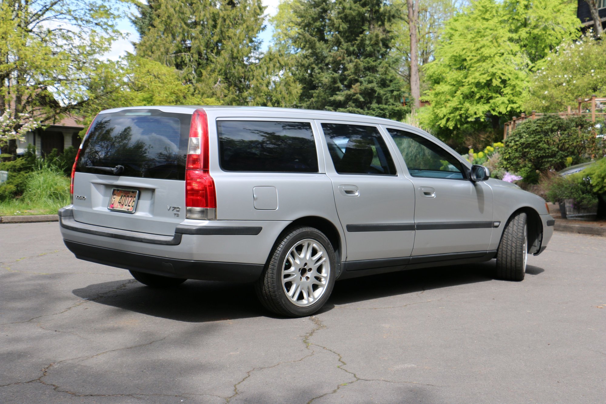 2001 Volvo V70 - 2001 volvo v70 t5 station wagon, new transmission, excellent condition - Used - Eugene, OR 97405, United States